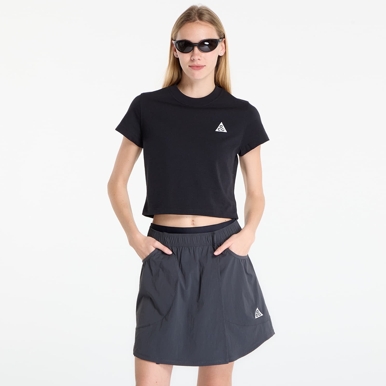 Tričko Nike ACG Women's Dri-FIT Short-Sleeve Top Black/ Summit White M