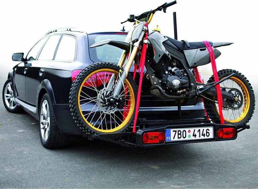 Hakr Nosič na ťažné zariadenie na menšiu motorku/skúter