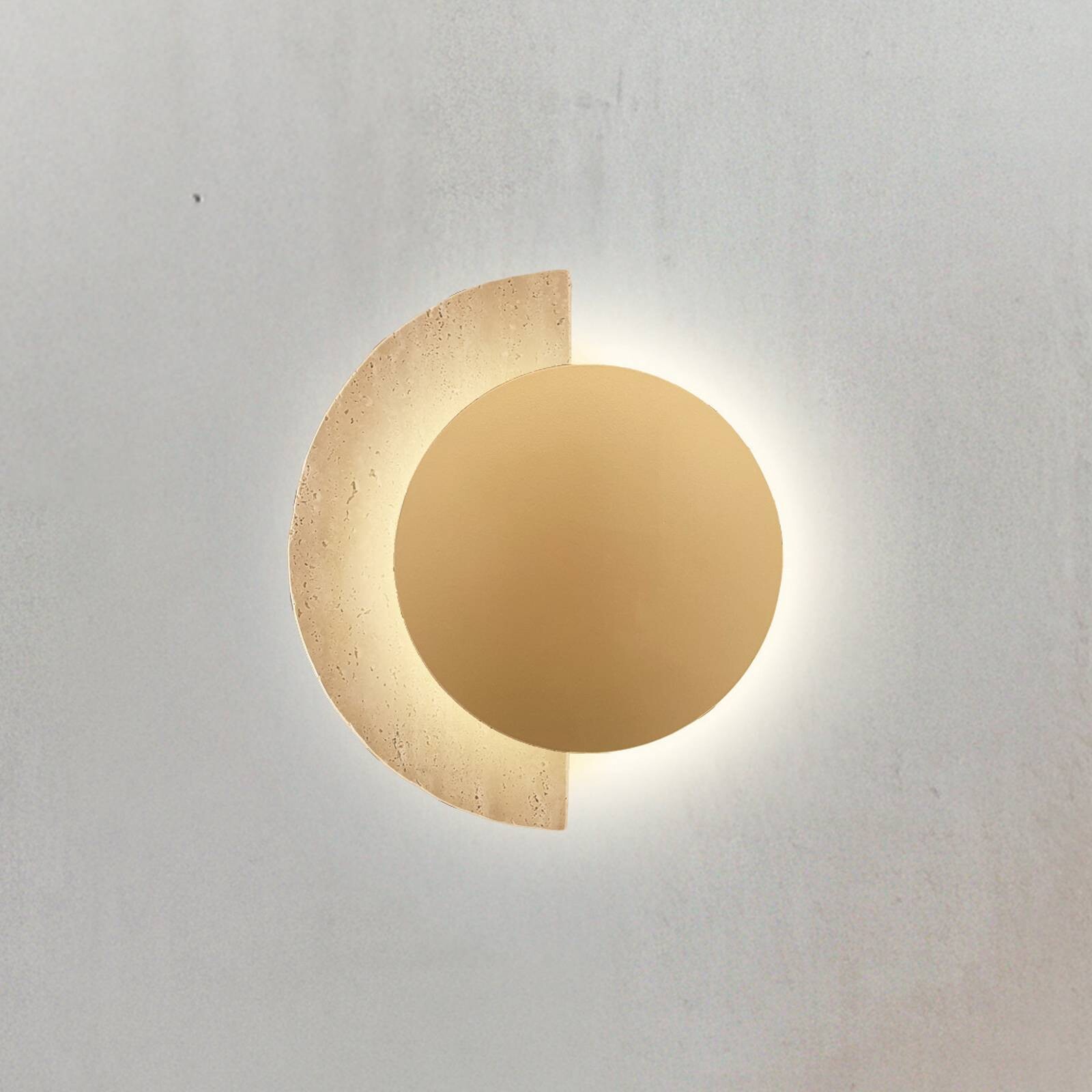 LED nástenné svetlo Miranda, zlatá/béžová, výška 25 cm, kameň