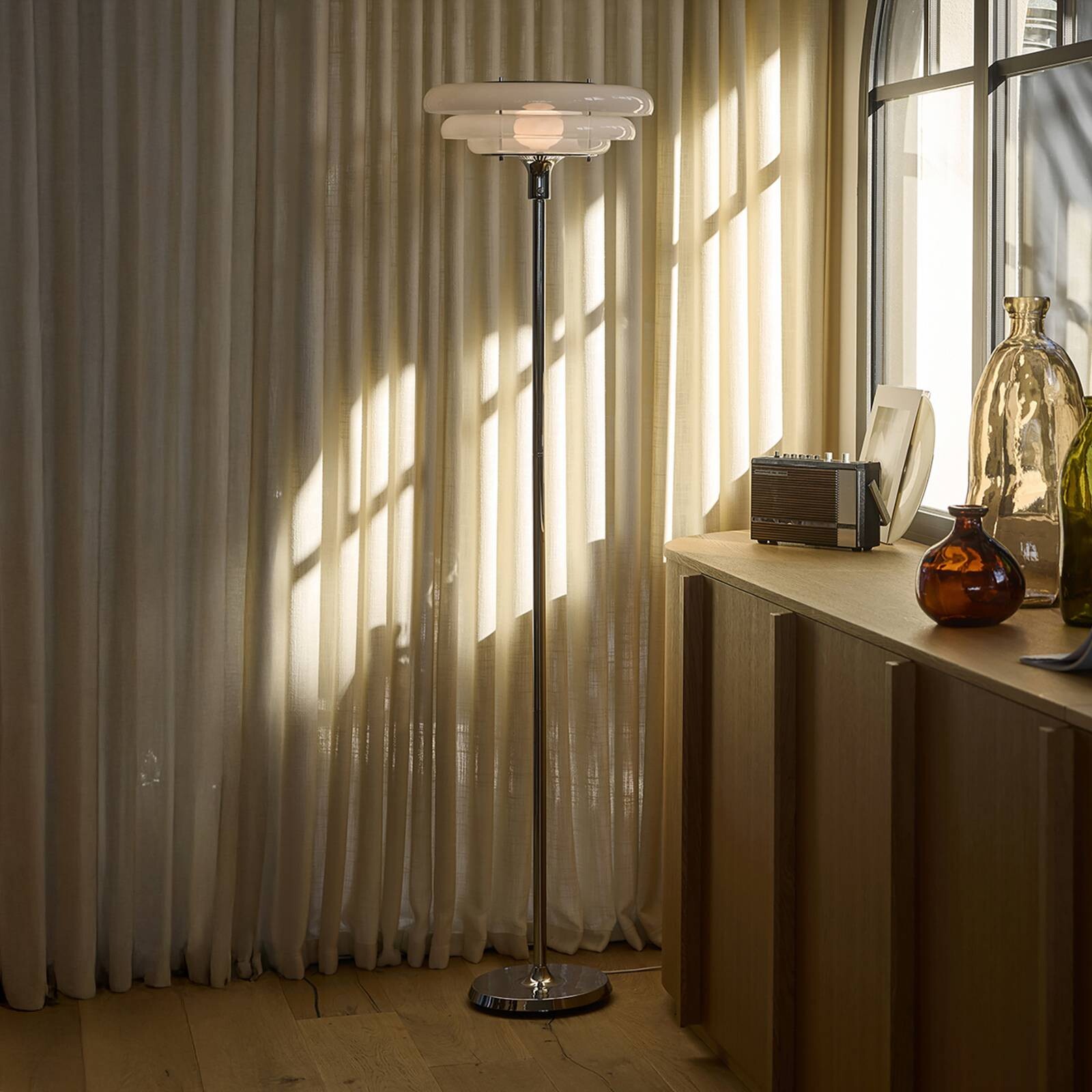 MARKET SET Stojacia lampa Sunset, biela, sklo, E27