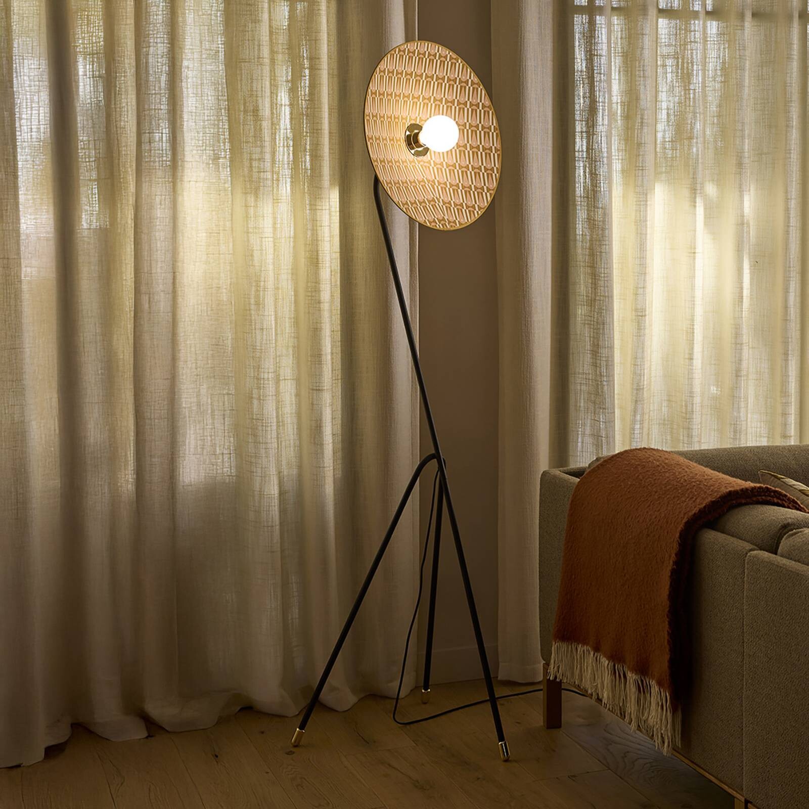 MARKET SET Stojacia lampa Gatsby, myra, trojnožka, Ø 50 cm, E27