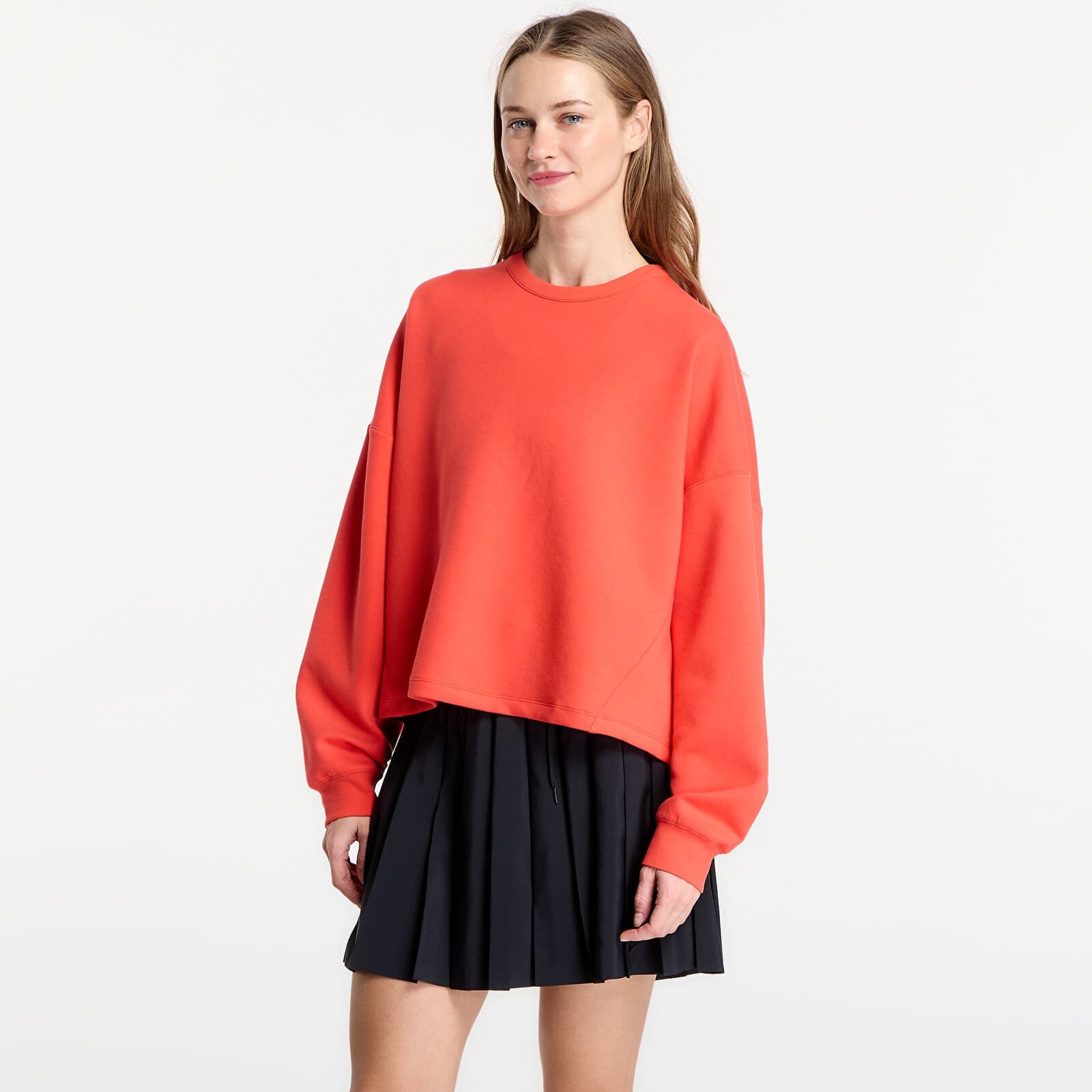 Mikina Nike 24.7 ImpossiblySoft Women's Dri-FIT Oversized Crew-Neck Top Lt Crimson/ University Red L