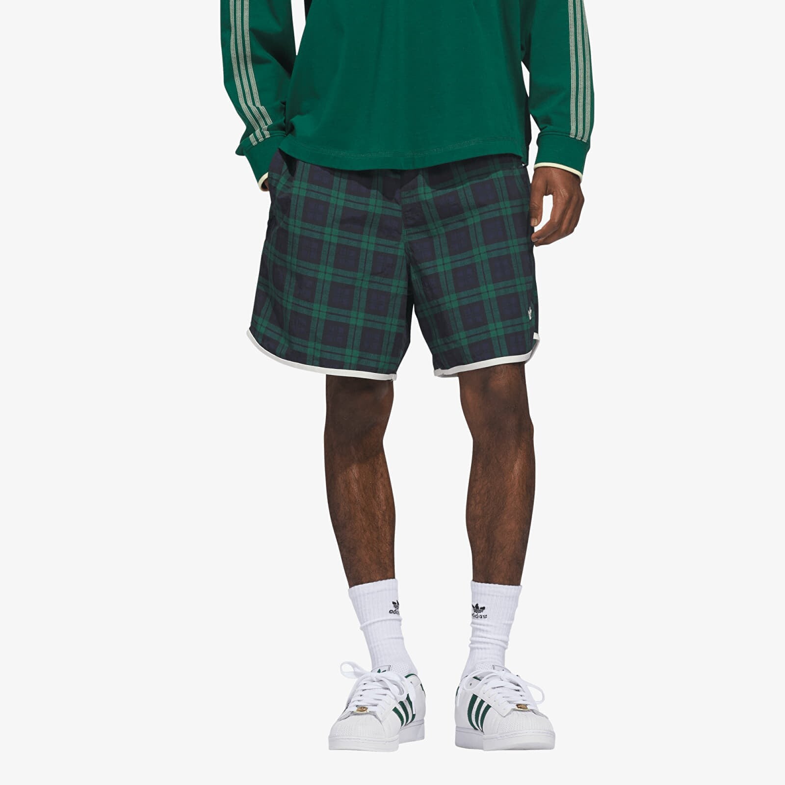 Šortky adidas Cherry Track Short UNISEX Night Indigo L