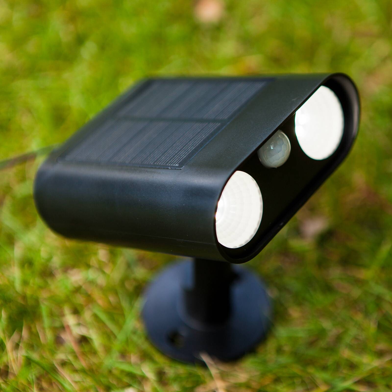 Solárny LED reflektor s kolíkom do zeme BINGO, čierny, 16 cm, senzor, IP54