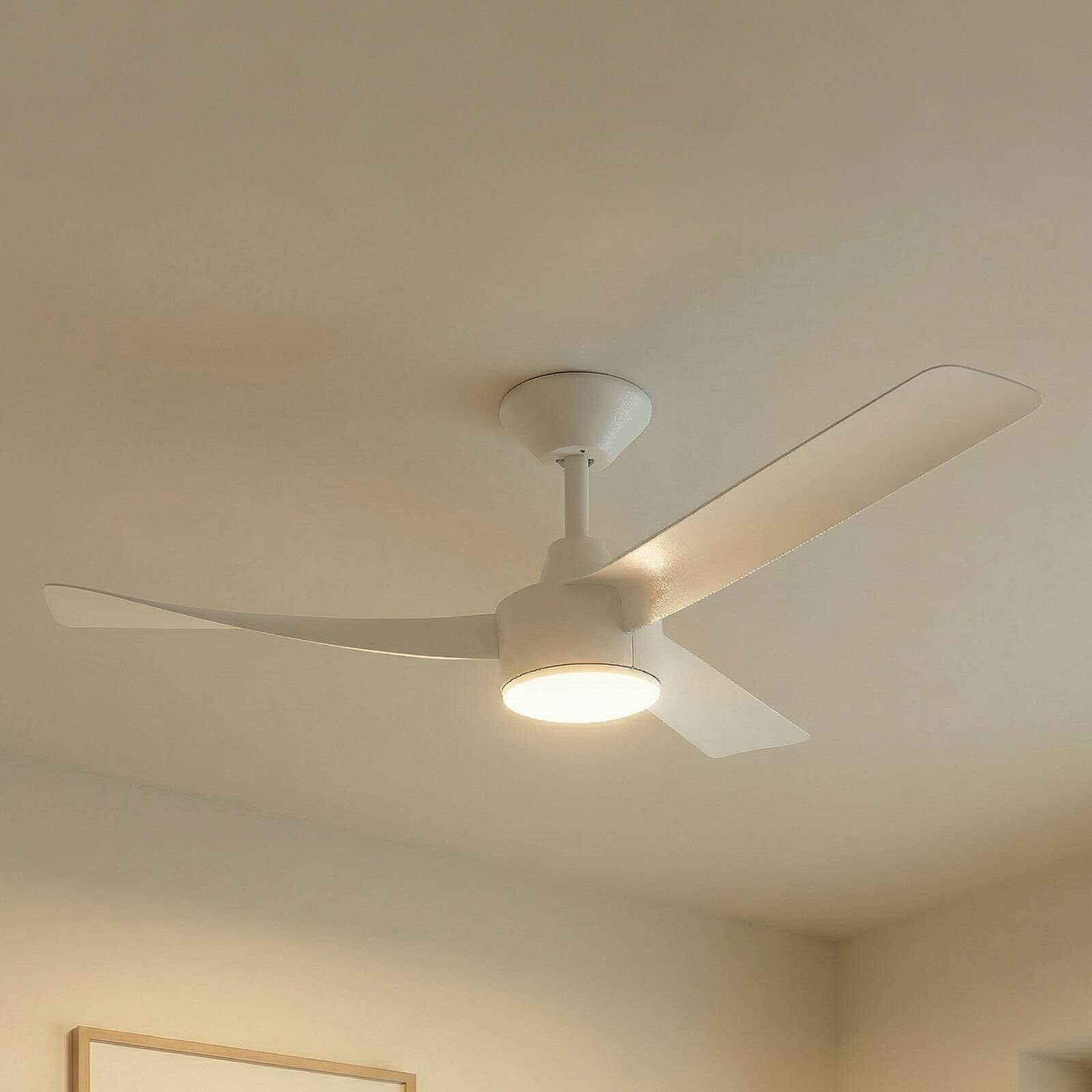 Stropný ventilátor Lucande Airona s LED osvetlením, biely, DC, tichý, s