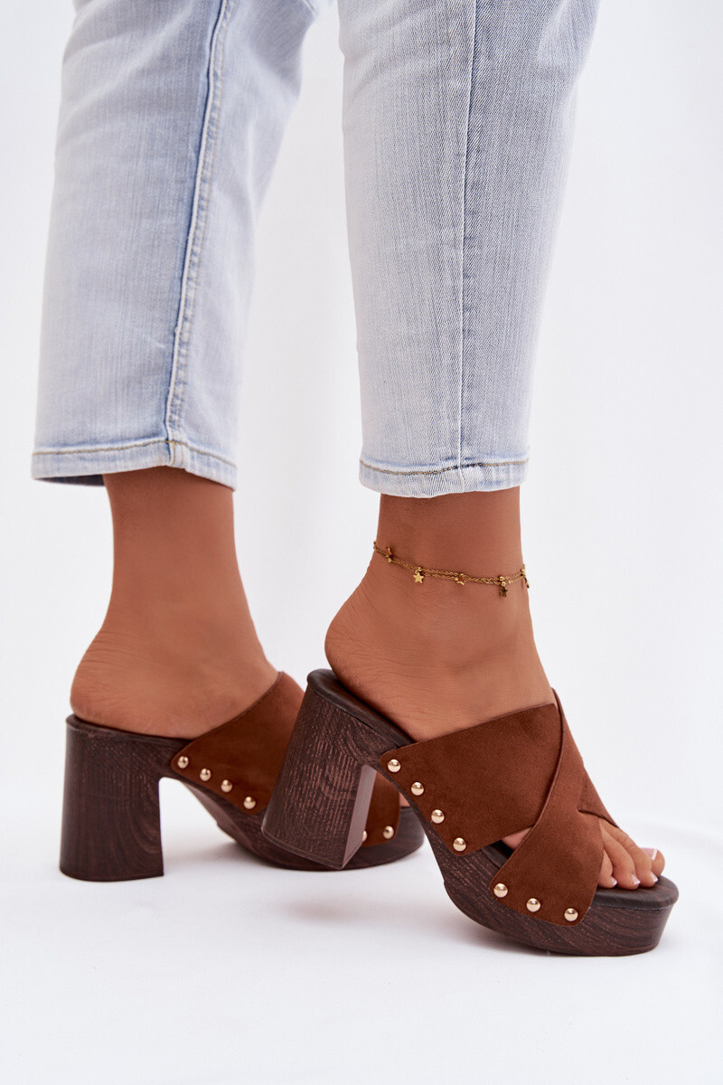 Dámské sandály na podpatku se zlatými přezkami Camel Nerelle 39