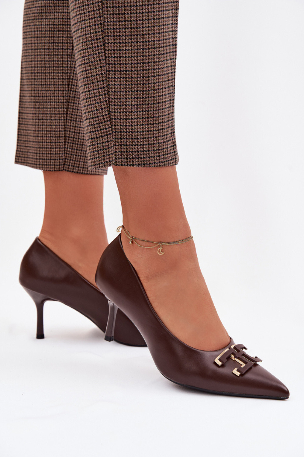 Lodičky s ihlovým podpätkom model 225606 Krok vo veľkom štýle 40