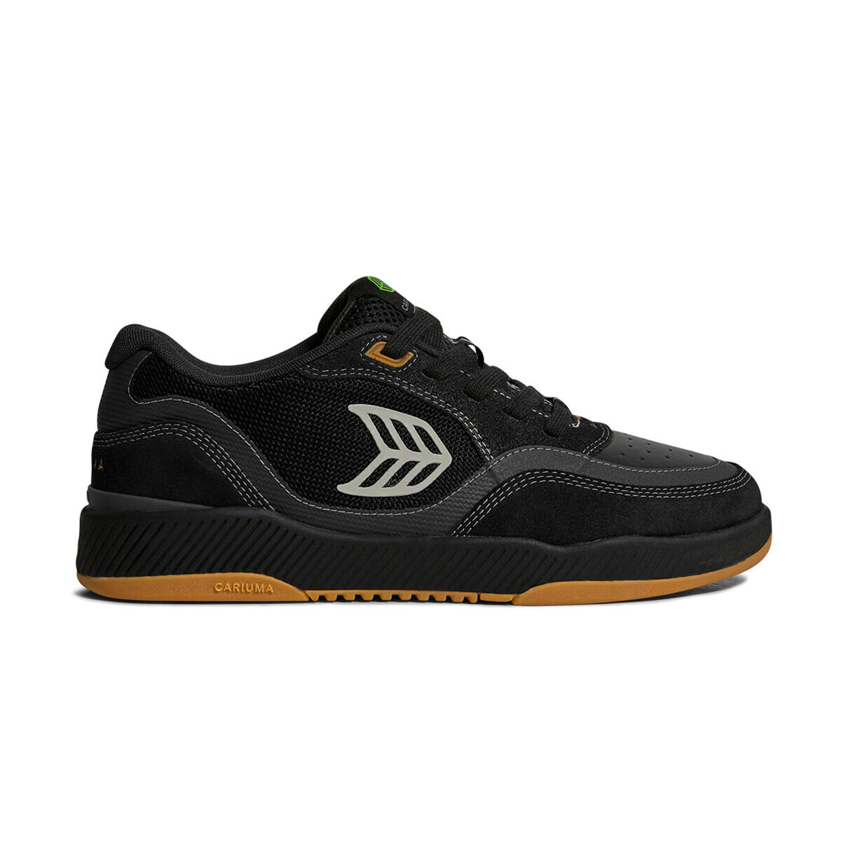 Pánské volnočasové boty Cariuma UBA PRO Black Suede and Mesh Silver Cloud Logo Sneaker