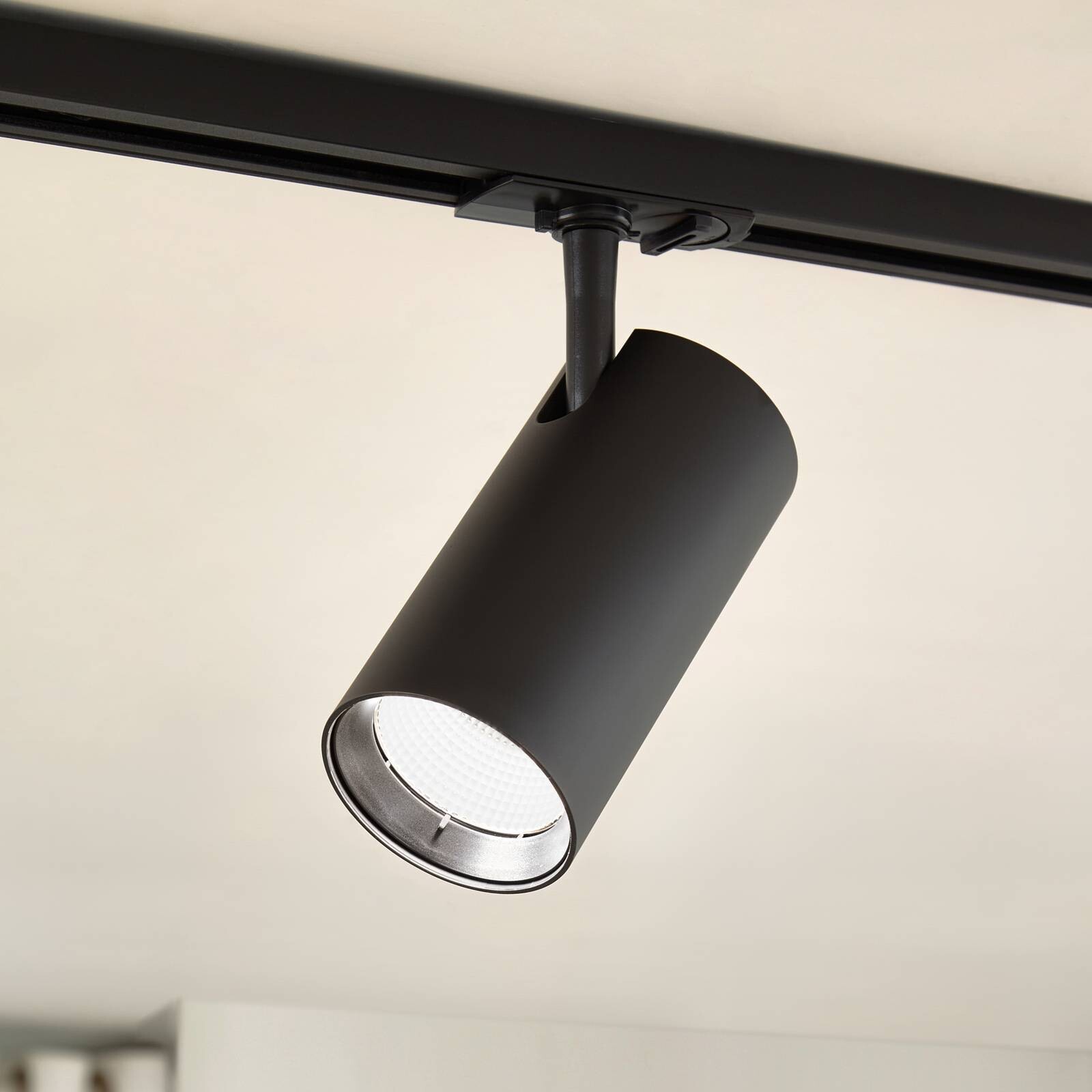 Lindby LED lištové bodové svetlo Linaro, čierny, Ø 7 cm, hliník, CCT