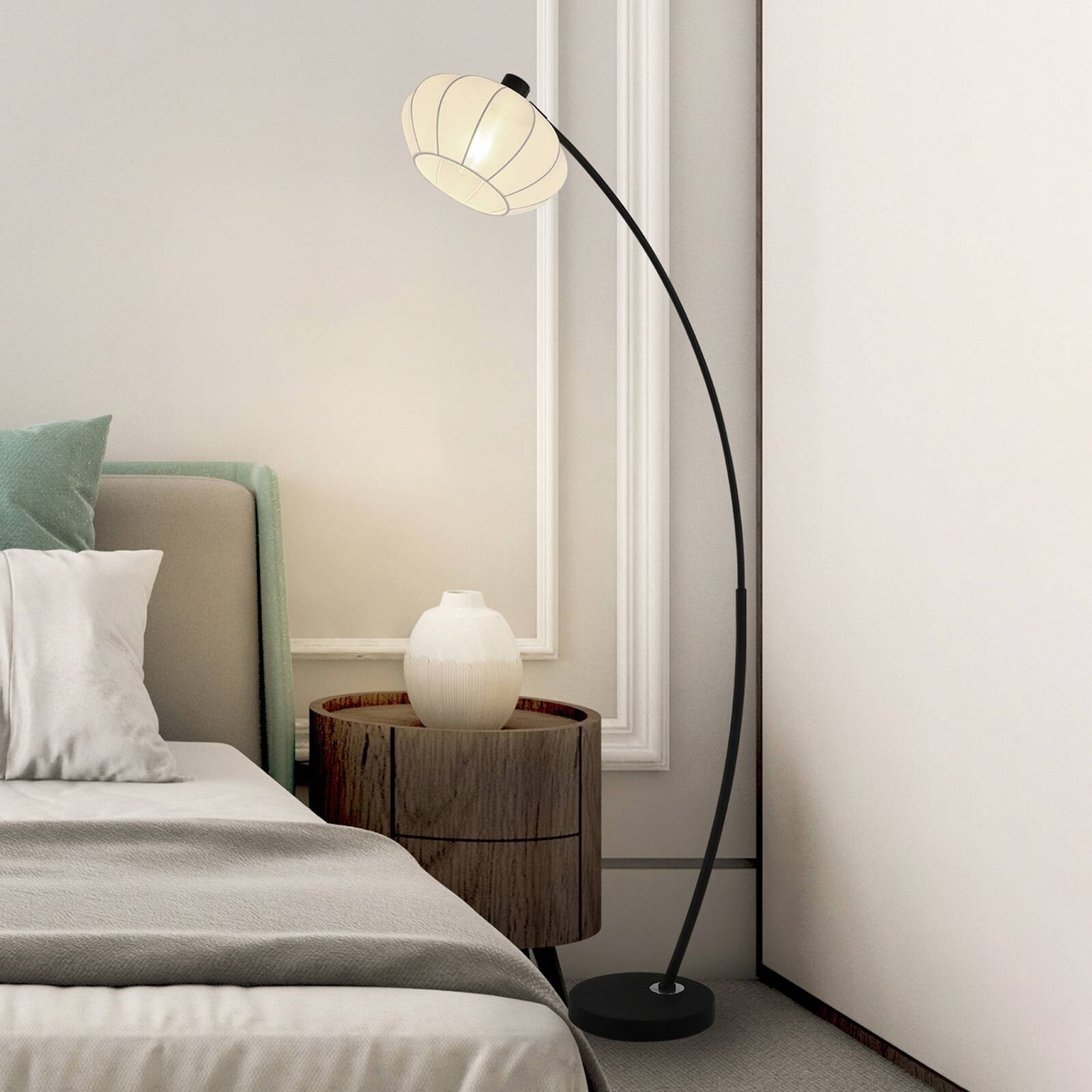 Stojacia lampa Radiant, čierna/biela, výška 156 cm, kov/látka