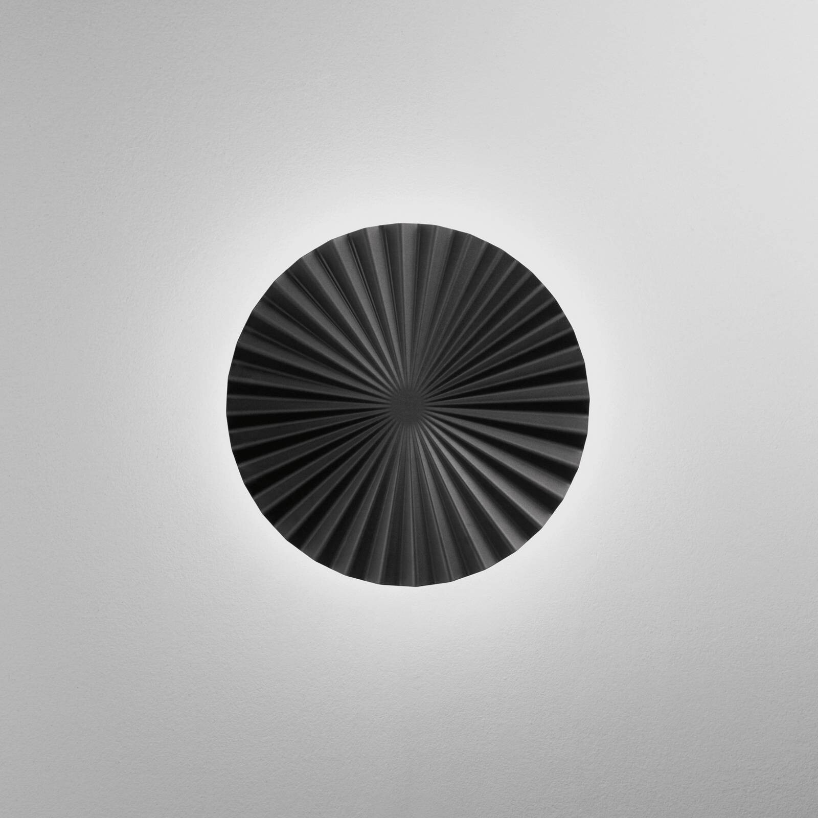 LED nástenné svetlo Anadara, čierna, Ø 50 cm, kov, CCT
