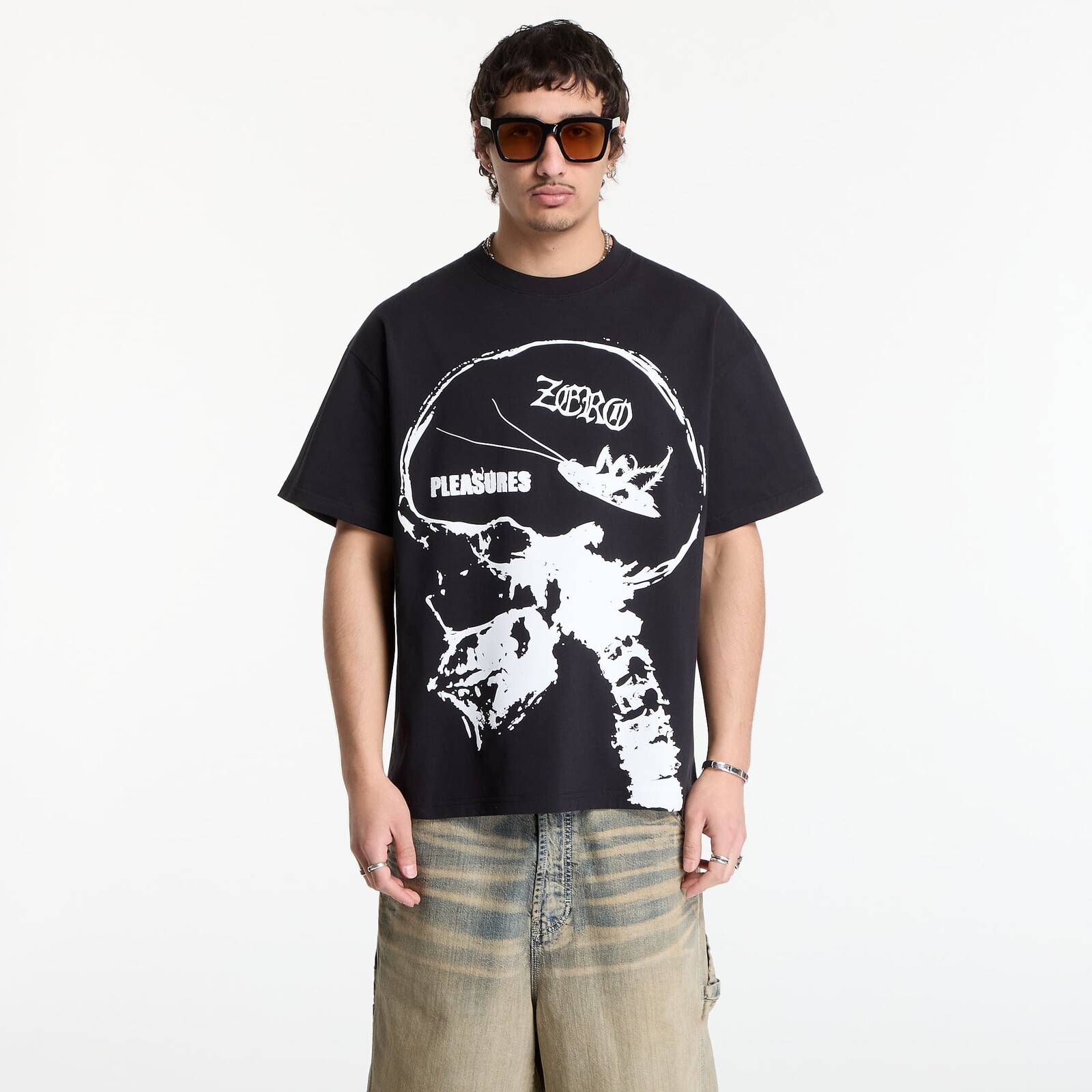 Tričko PLEASURES Roaches T-Shirt Black M