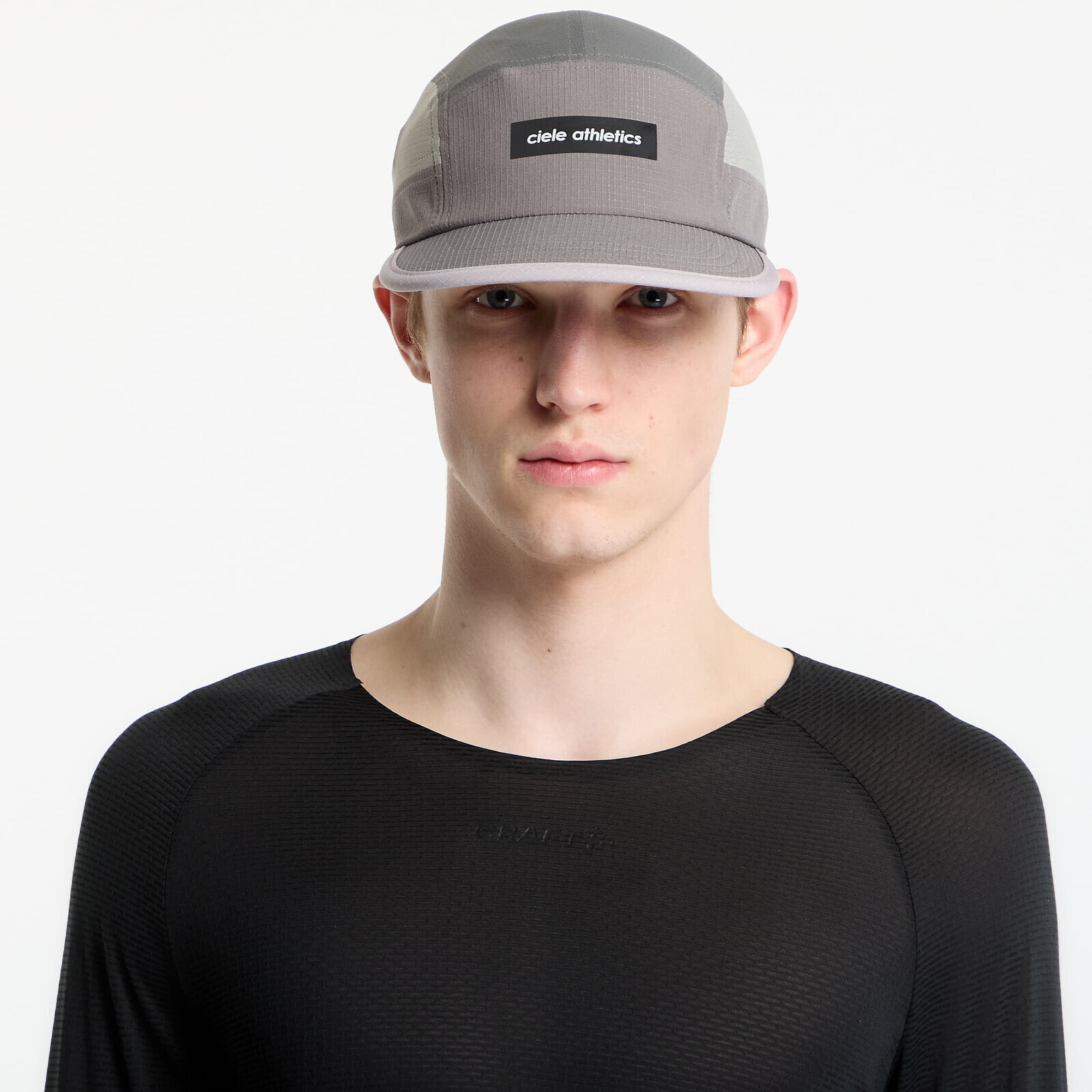 Šiltovka Ciele Athletics GOCap Field IconicBar Shadow AiryGrey M/L