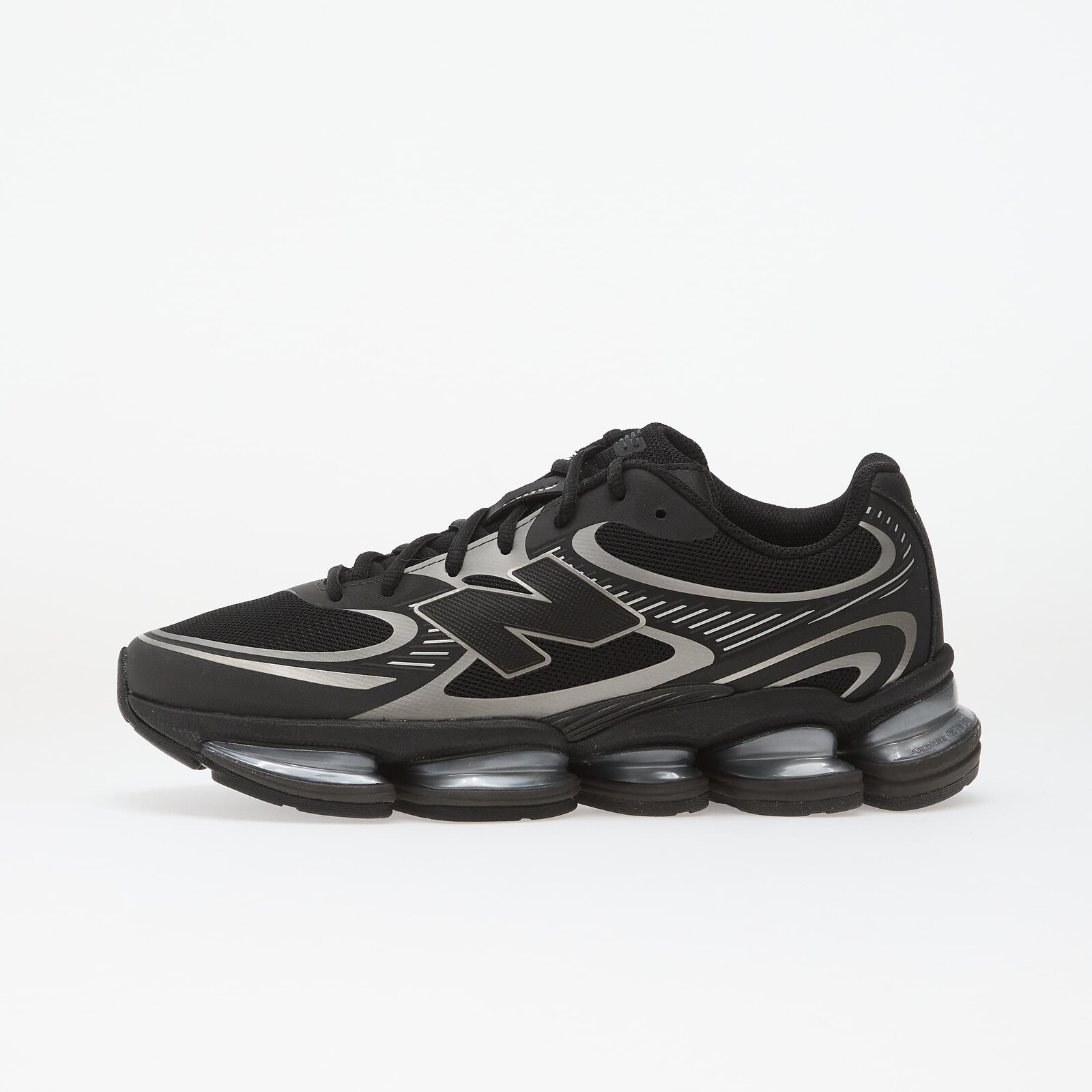 Tenisky New Balance 2000 Black/ Silver Metallic EUR 40.5