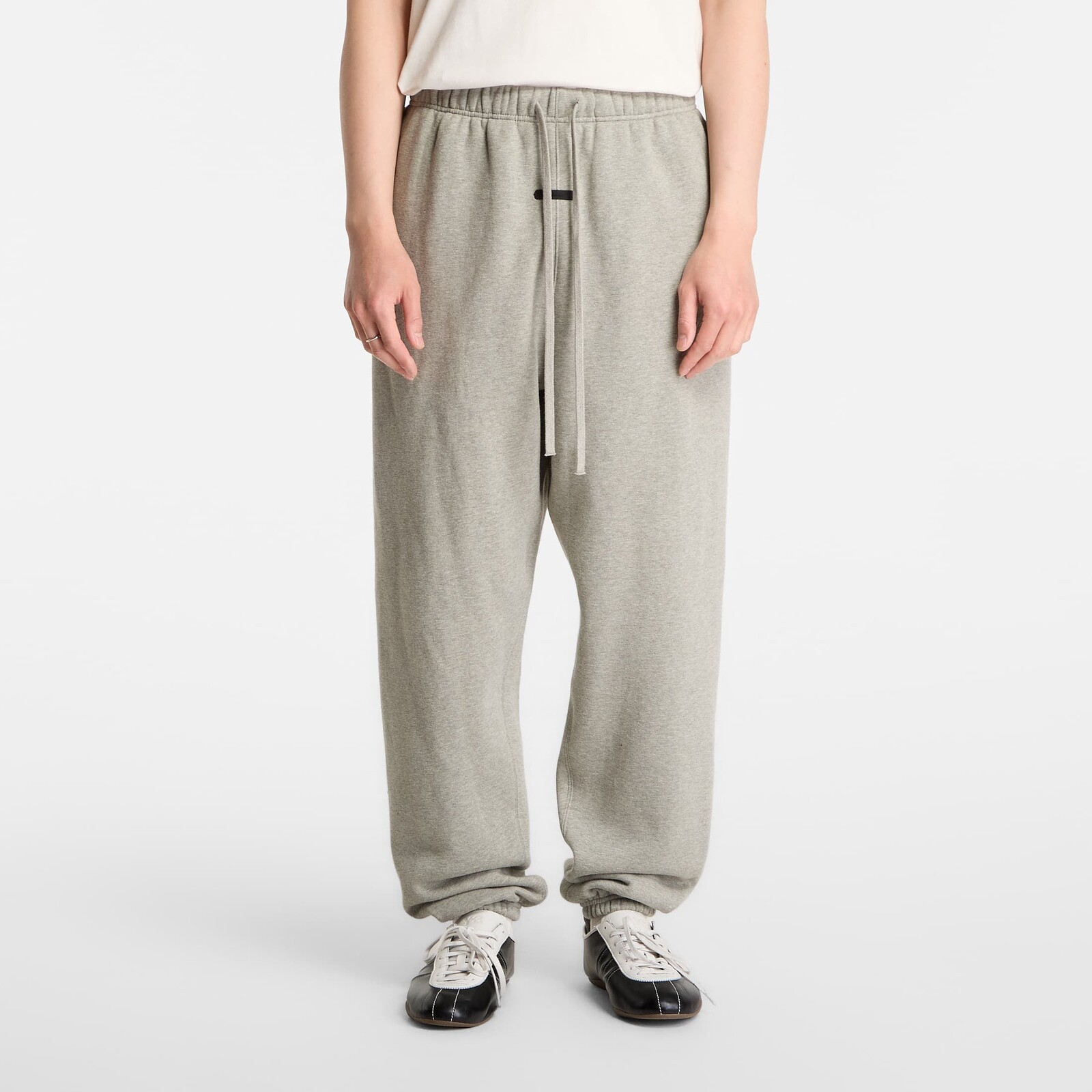 Tepláky Fear of God Essentials Signature Classic Sweatpants Concrete Heather/ Dark Concrete Heather XL