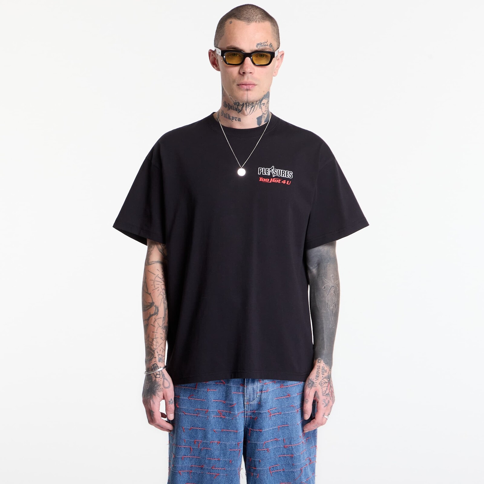 Tričko PLEASURES Hot 4 U T-Shirt Black S
