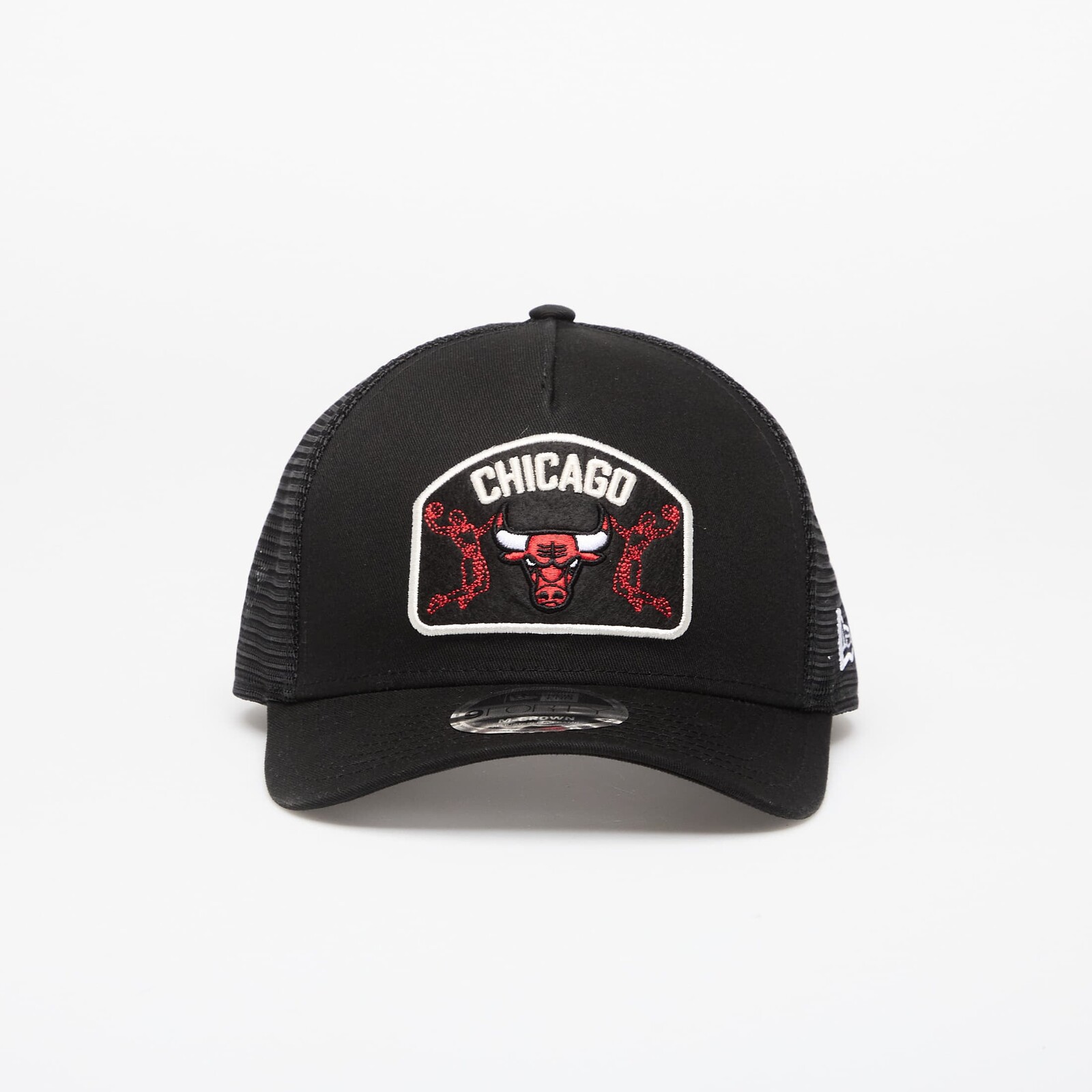 Šiltovka New Era 9FORTY MC AF Trucker Chicago Bulls Black Universal