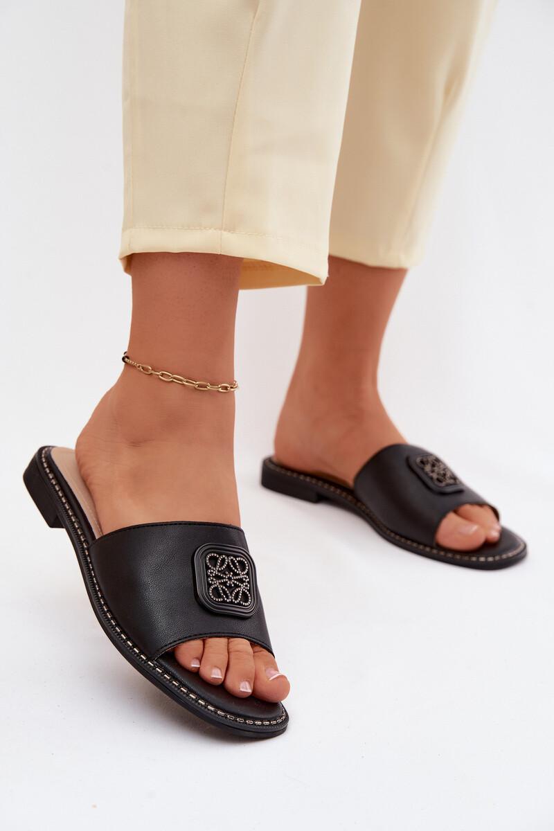 Kožené šľapky S.Barski s dekoráciou