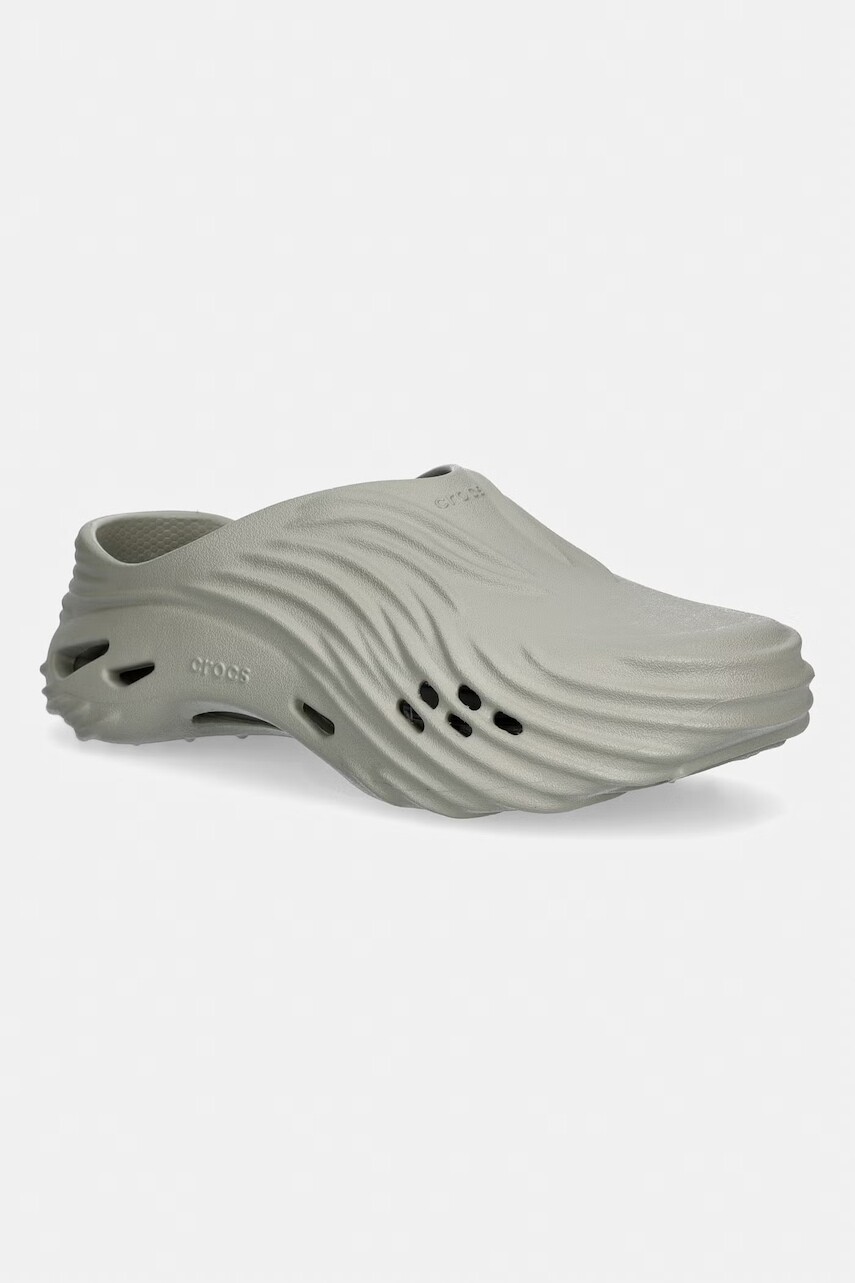 Šľapky Crocs Echo Wave