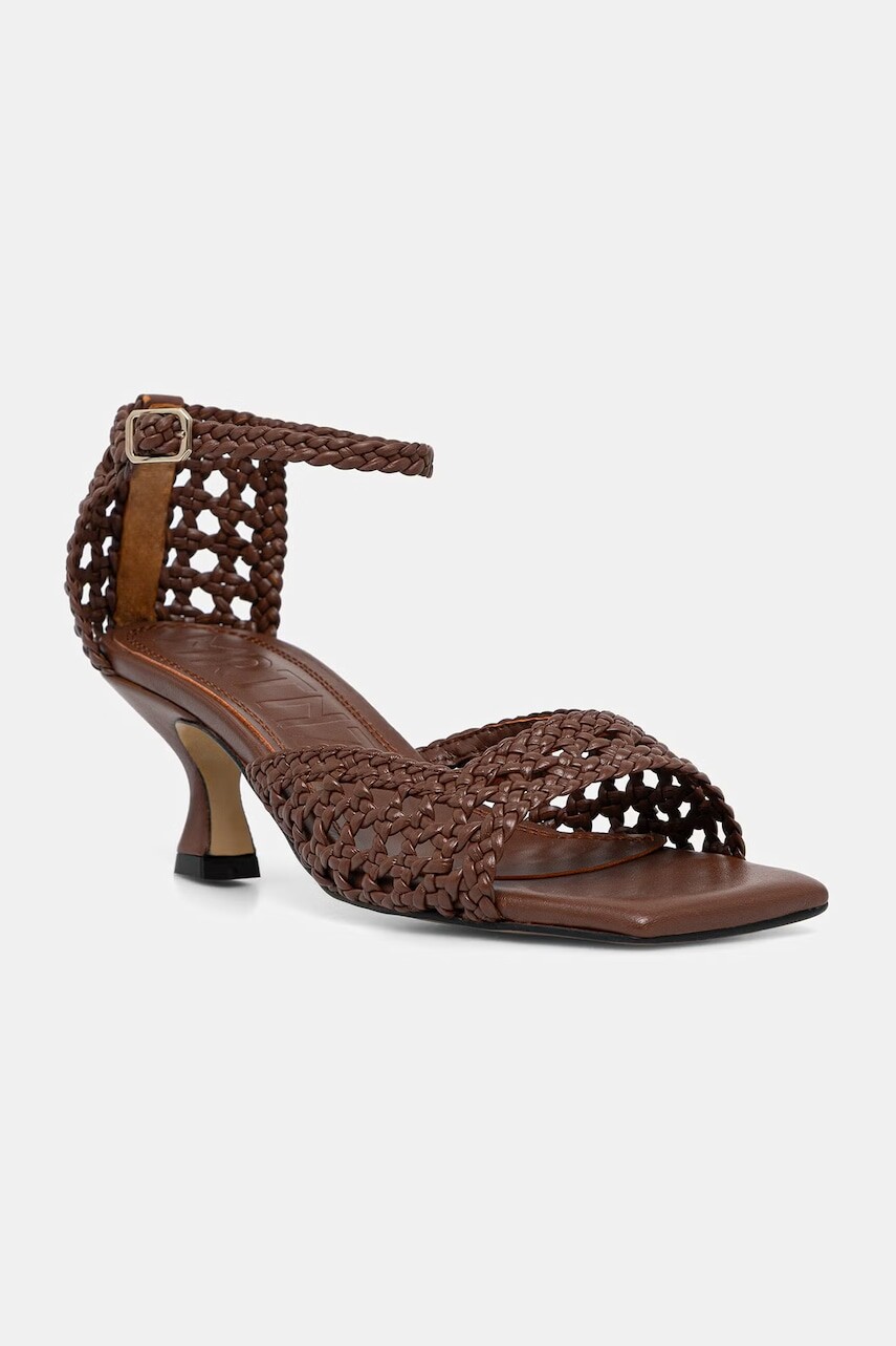 Souliers Martinez sandále na nízkom podpätku kožené VERONICA