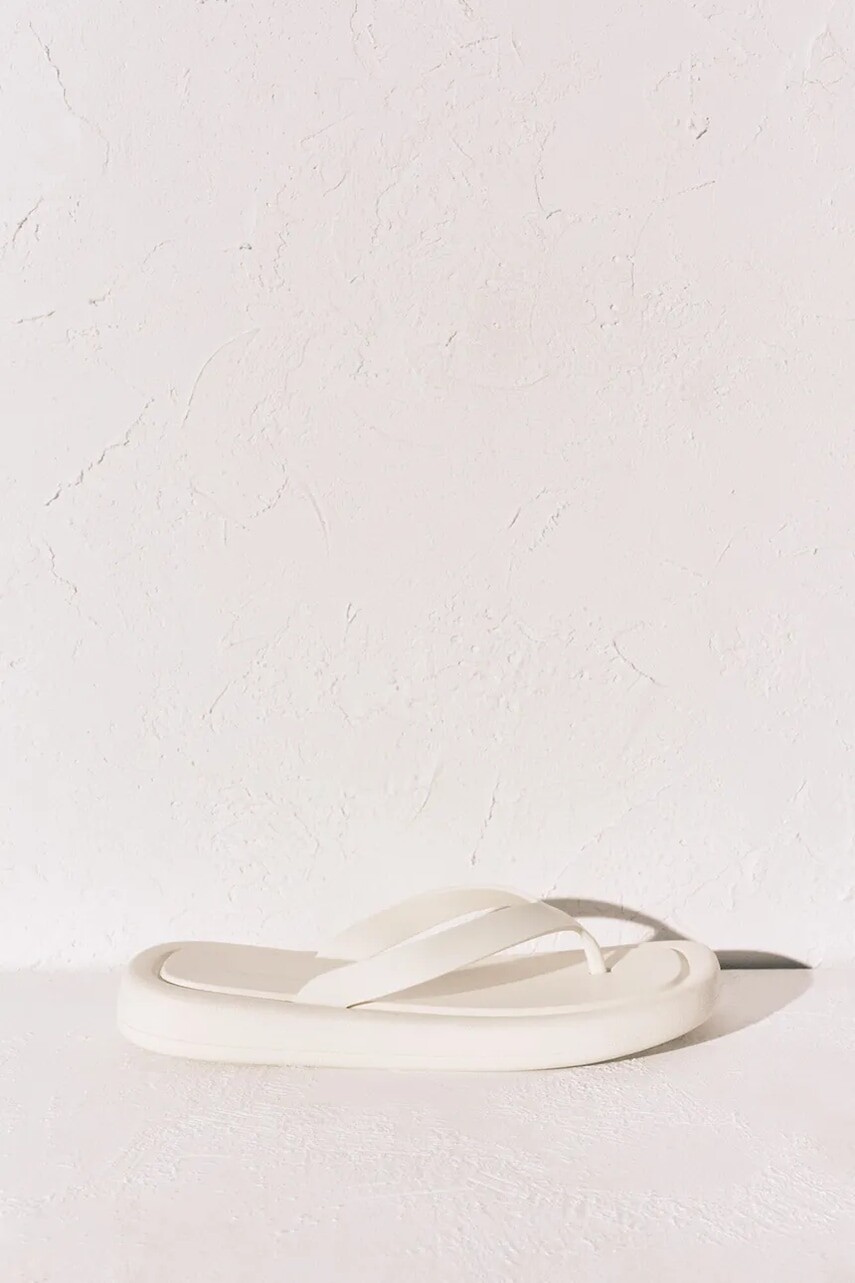women'secret šľapky na plochom podpätku dámske SI FLIP FLOP CREAM