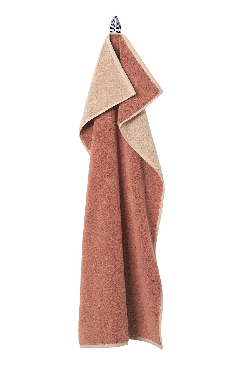 Ferm Living stredne veľký bavlnený uterák 70 x 140 cm