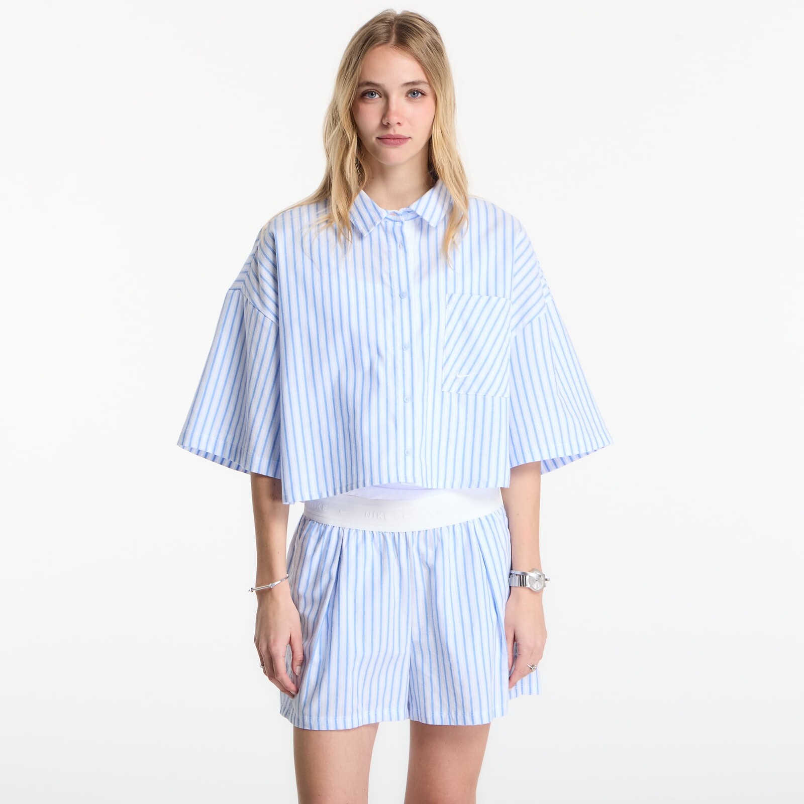 Košeľa Nike Sportswear Chill Poplin Women's Oversized Short-Sleeve Top Lt Photo Blue/ Hydrogen Blue/ Summit White M