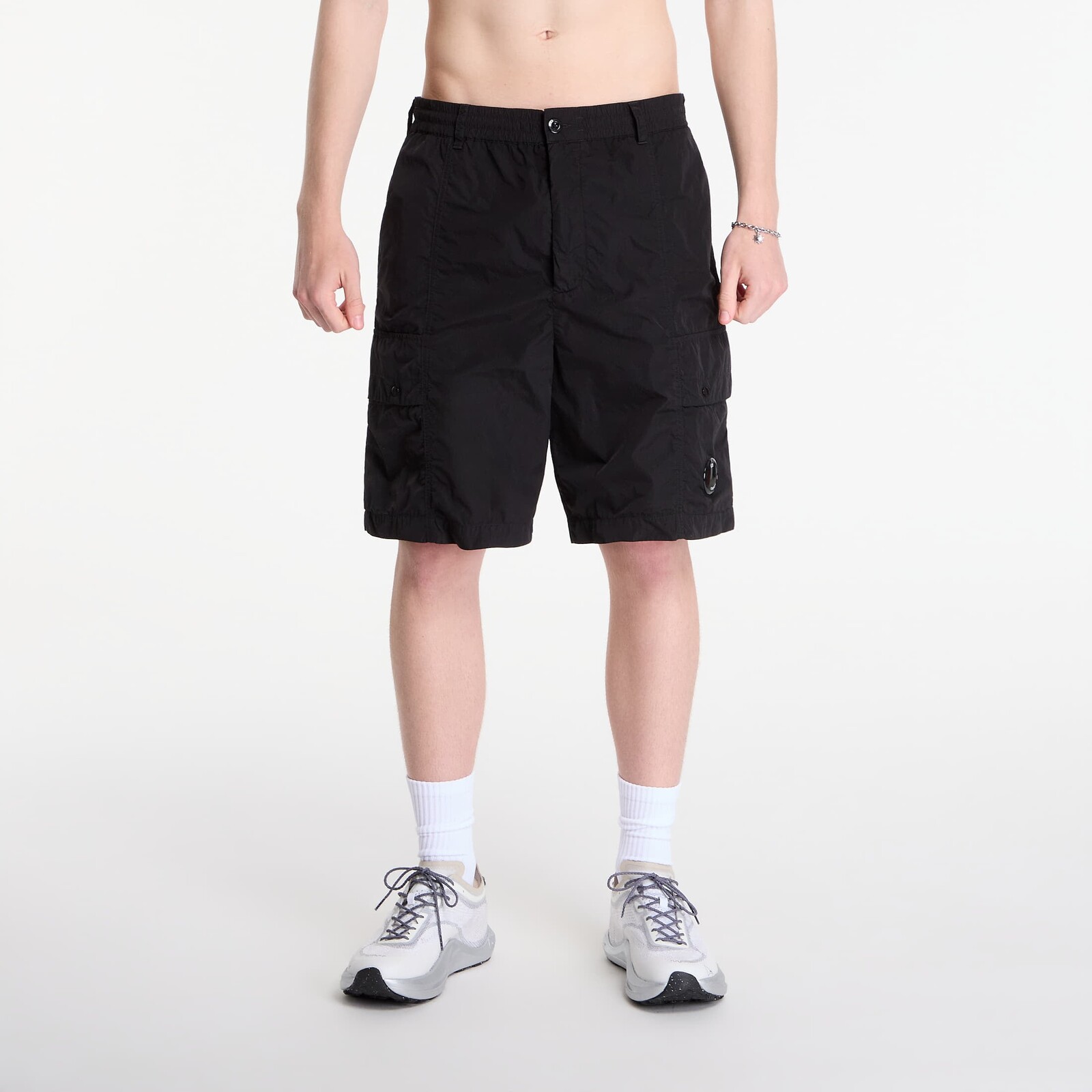 Šortky C.P. Company Chrome-R Lens Boxy Cargo Shorts Black 52