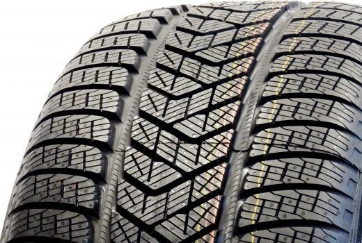 Pirelli SCORPION WINTER XL 235/55 R18 104H