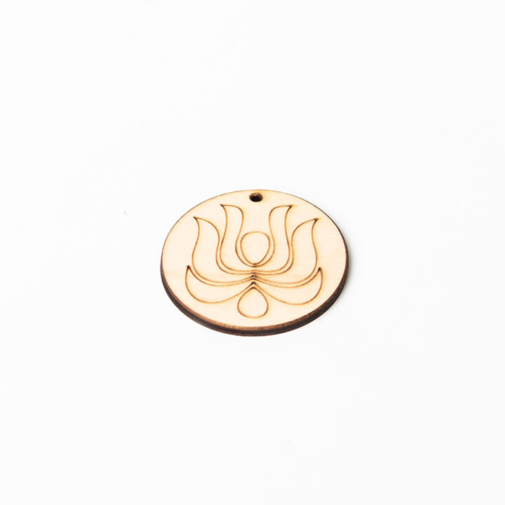 Drevený výrez na výrobu bižutérie kruh s ornamentom - 4.5 cm