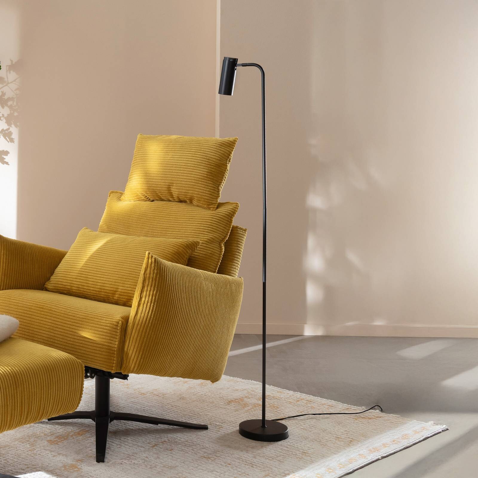 Stojacia lampa RIK, čierna, výška 140 cm, kov, GU10-LED