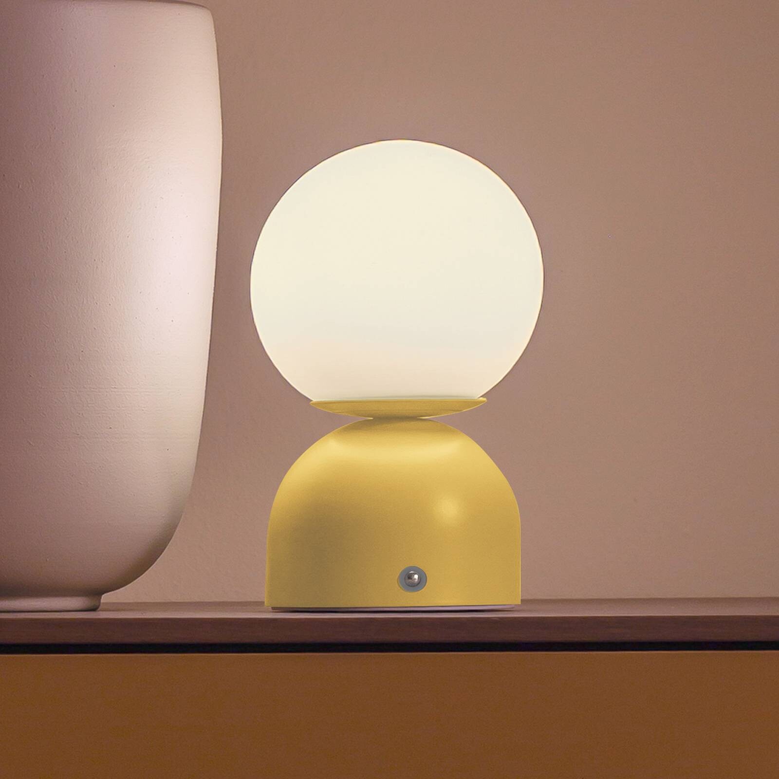 Stolová LED lampa na batérie RUDI, žltá, výška 20 cm, CCT, dotykové stmievanie