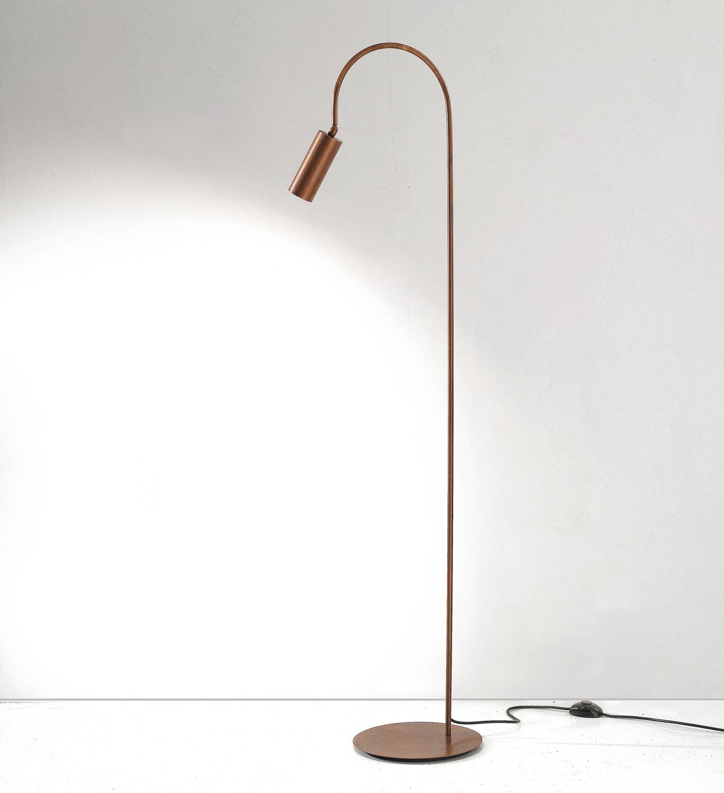 Stojacia lampa 7539, brúsené drevo, mosadz, GU10