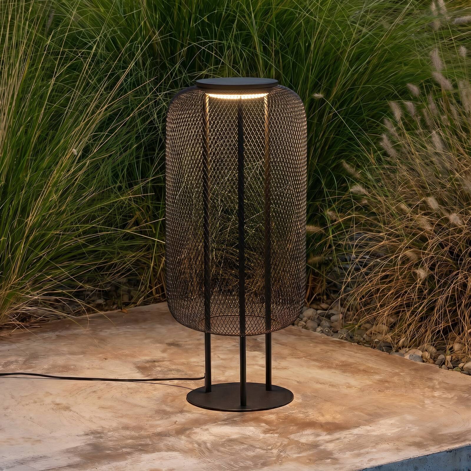 LED stojacia lampa Lucande Korvyn, čierna, výška 80 cm, IP44