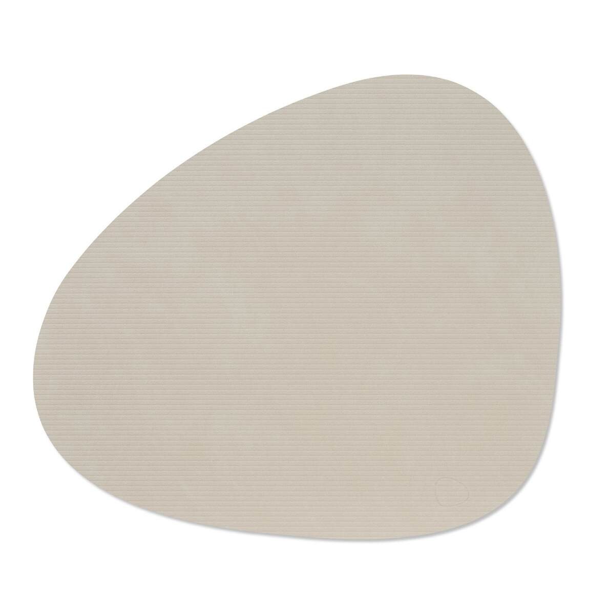Prestieranie CURVE CORDUROY 37 x 44 cm, ustricovo biela, koža, LIND DNA