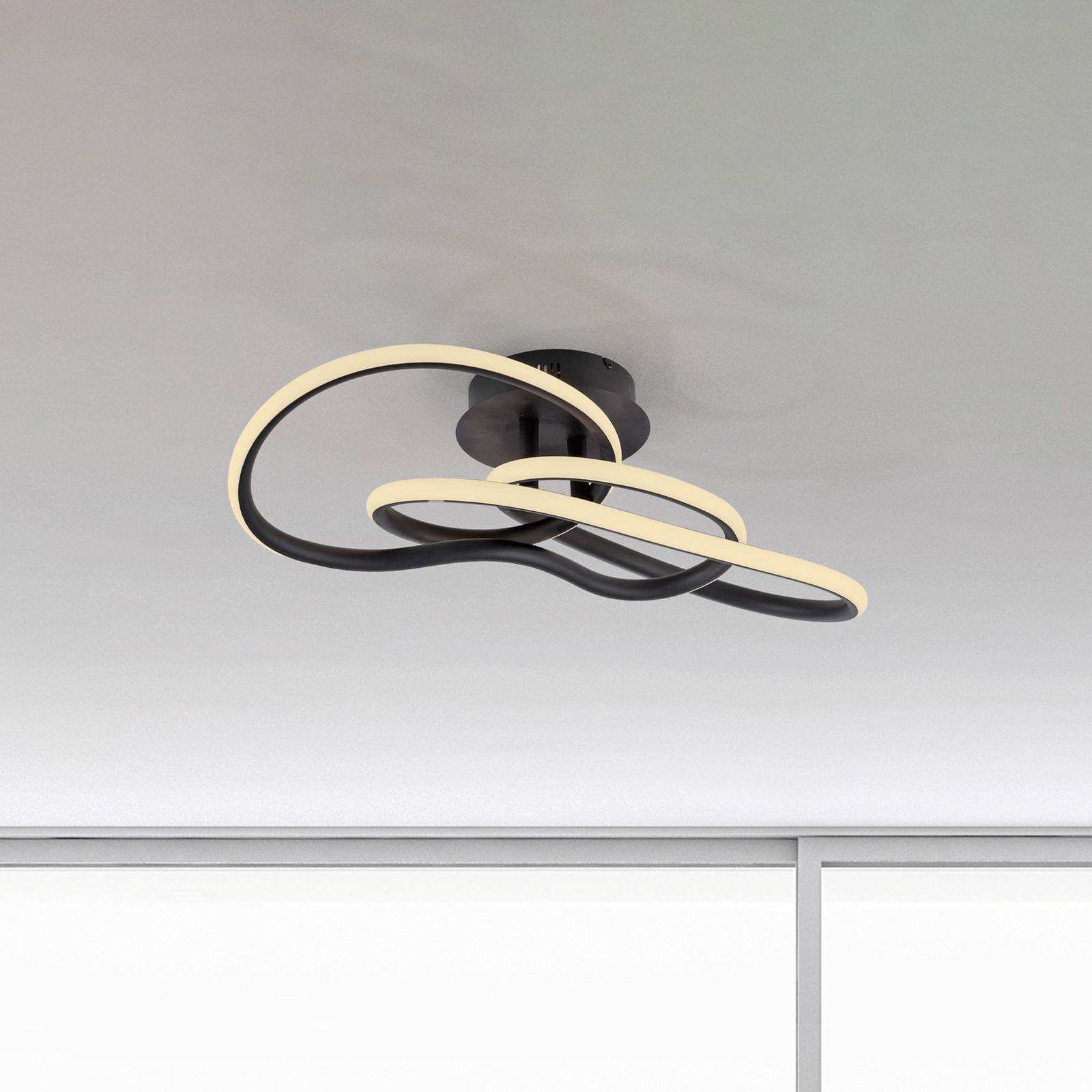 Stropné LED svetlo TWIST, čierne, dĺžka 90 cm, kovové, s Switchdim a stmievačom
