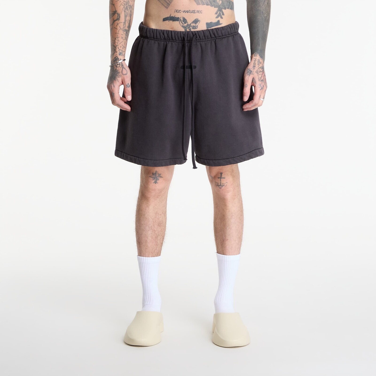 Šortky Fear of God Essentials Signature Classic Short Faded Black M