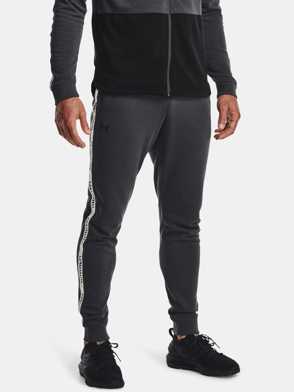 Under Armour Sweatpants UA RIVAL TERRY LCKRTG JOGGER-GRY - Men's
