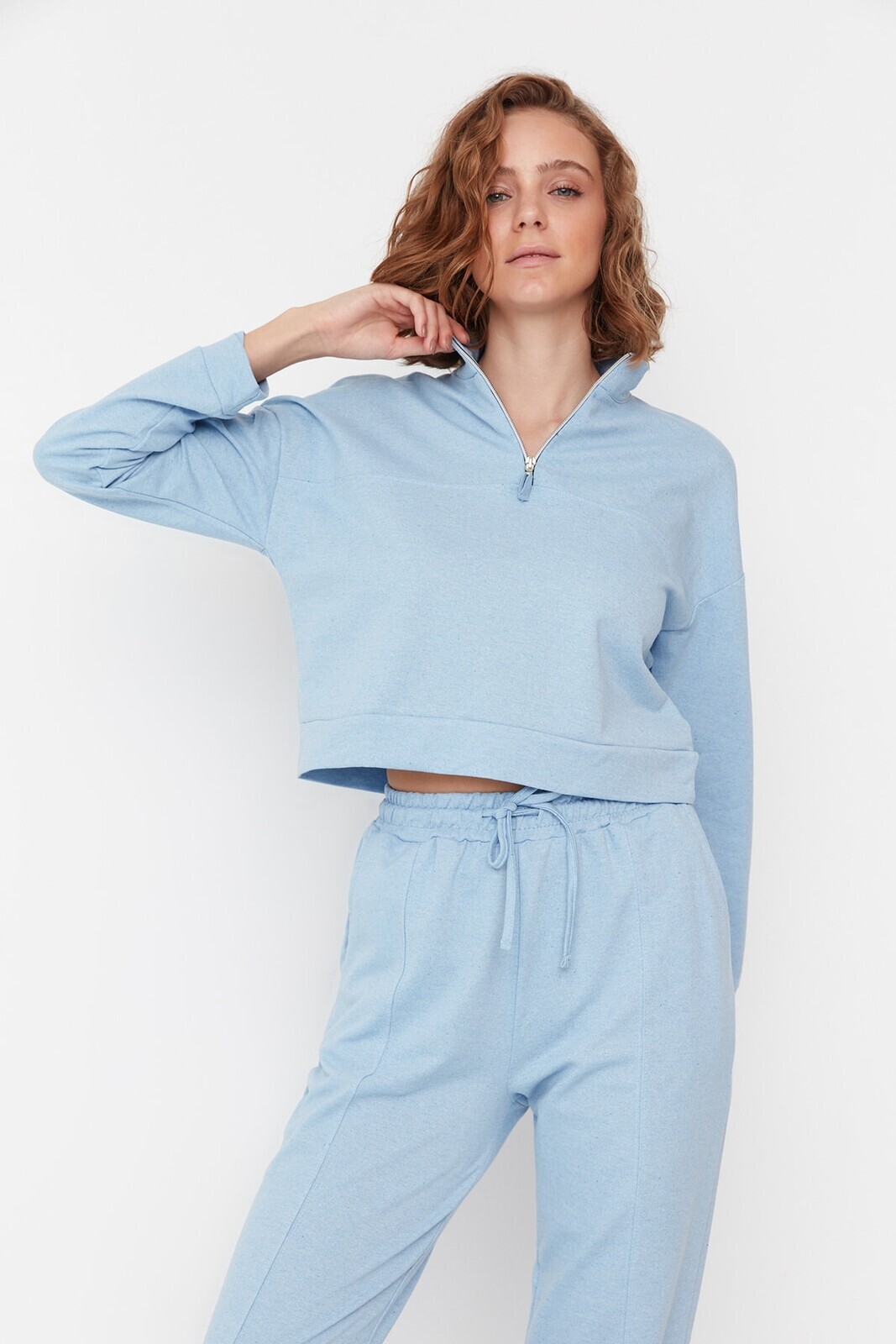 Trendyol Blue Zipper Detail Stand-Up Collar Knitted Sweatshirt