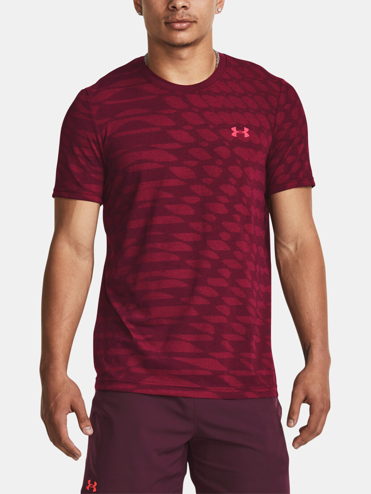 Vínové pánske športové vzorované tričko Under Armour Seamless