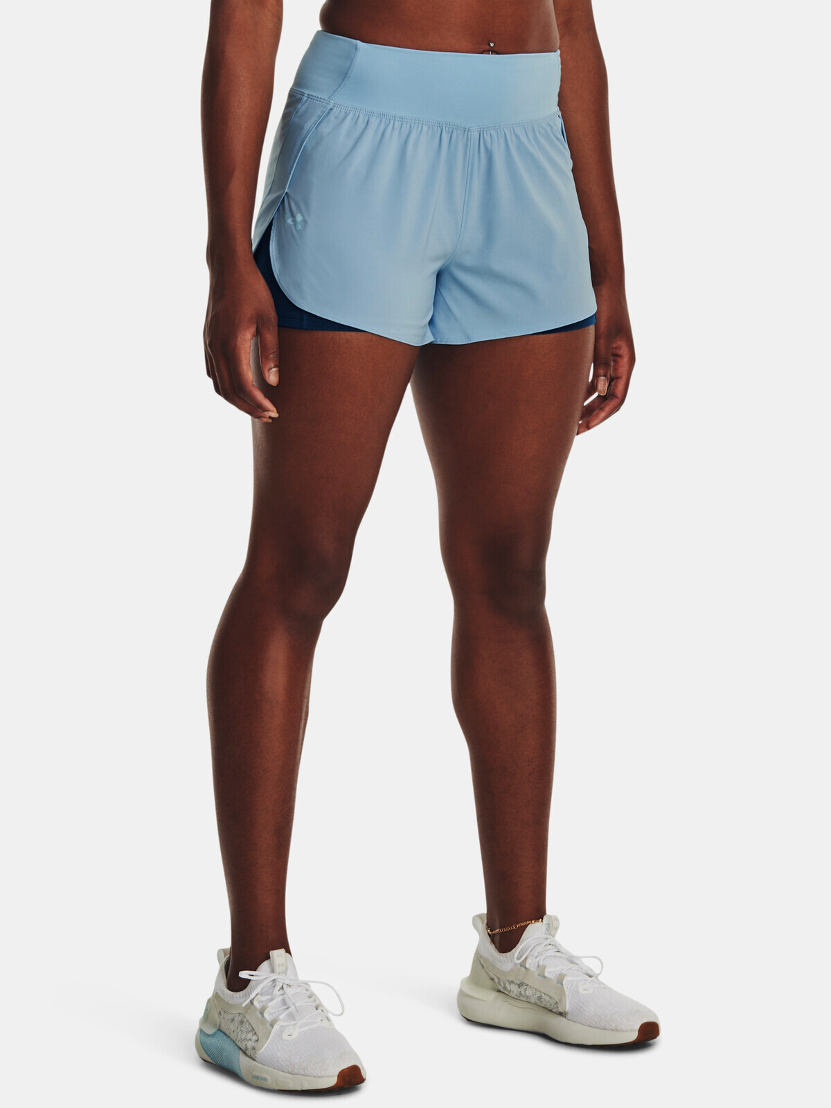 Svetlomodré dámske športové kraťasy Under Armour Flex Woven 2-in-1