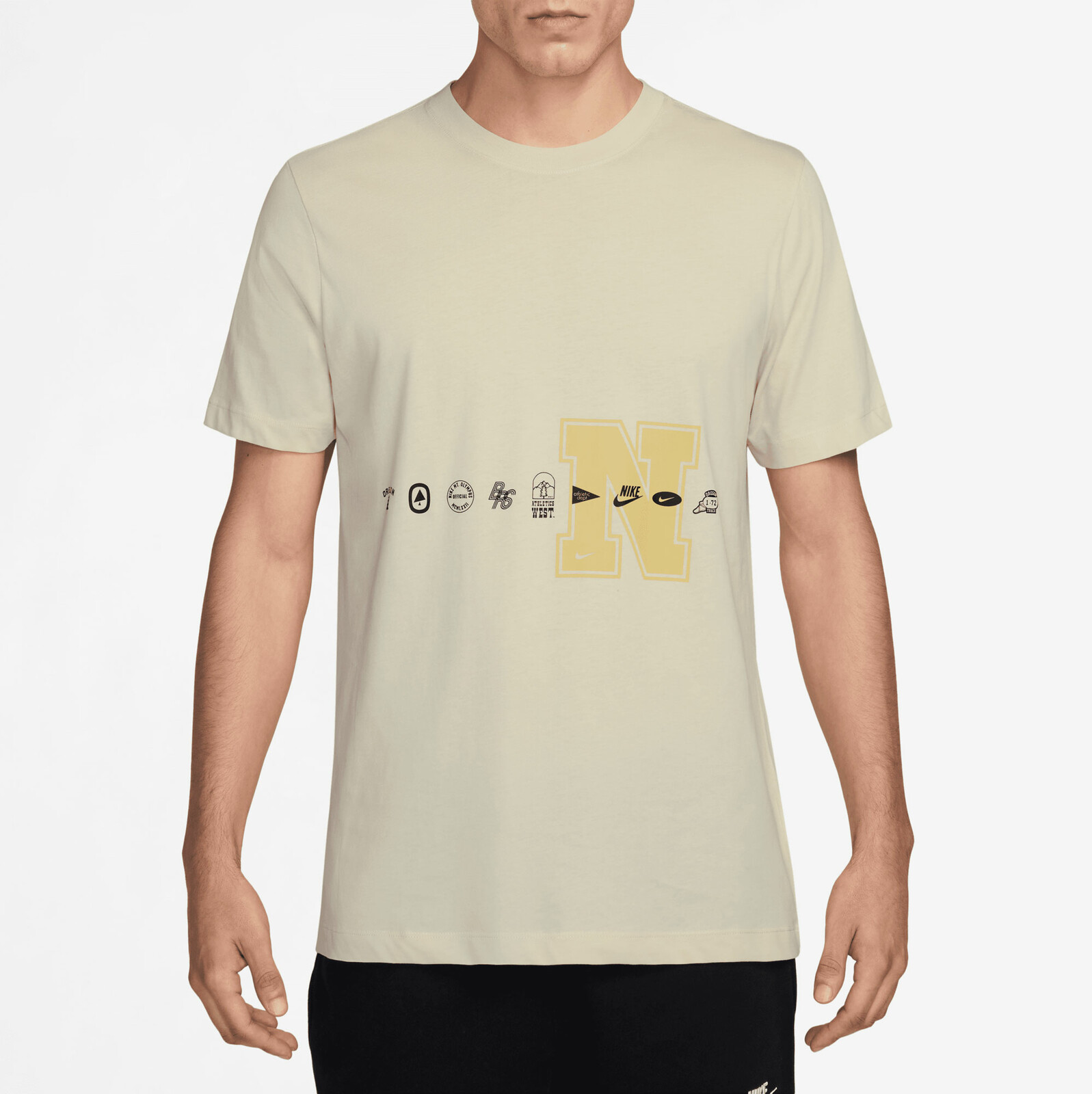Nike Sportswear Celebrate Brand M Veľkosť: S