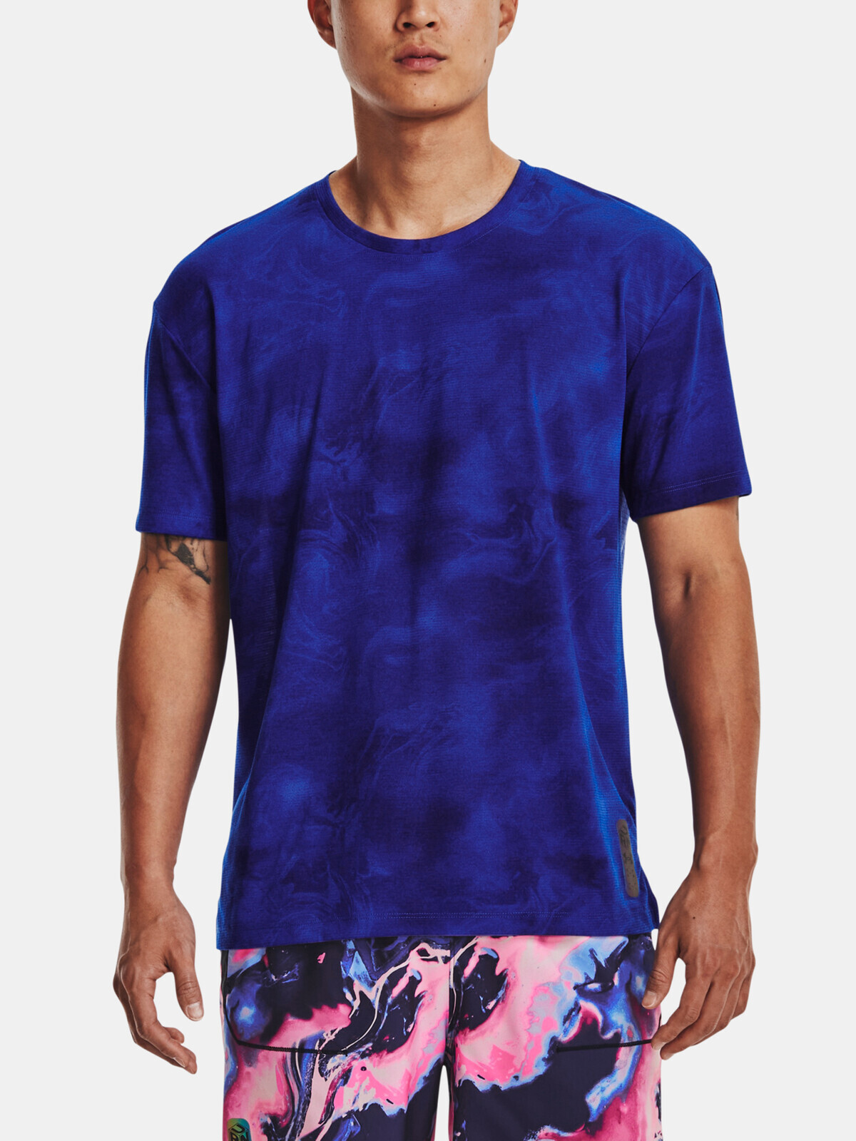 Modré pánske vzorované športové tričko Under Armour