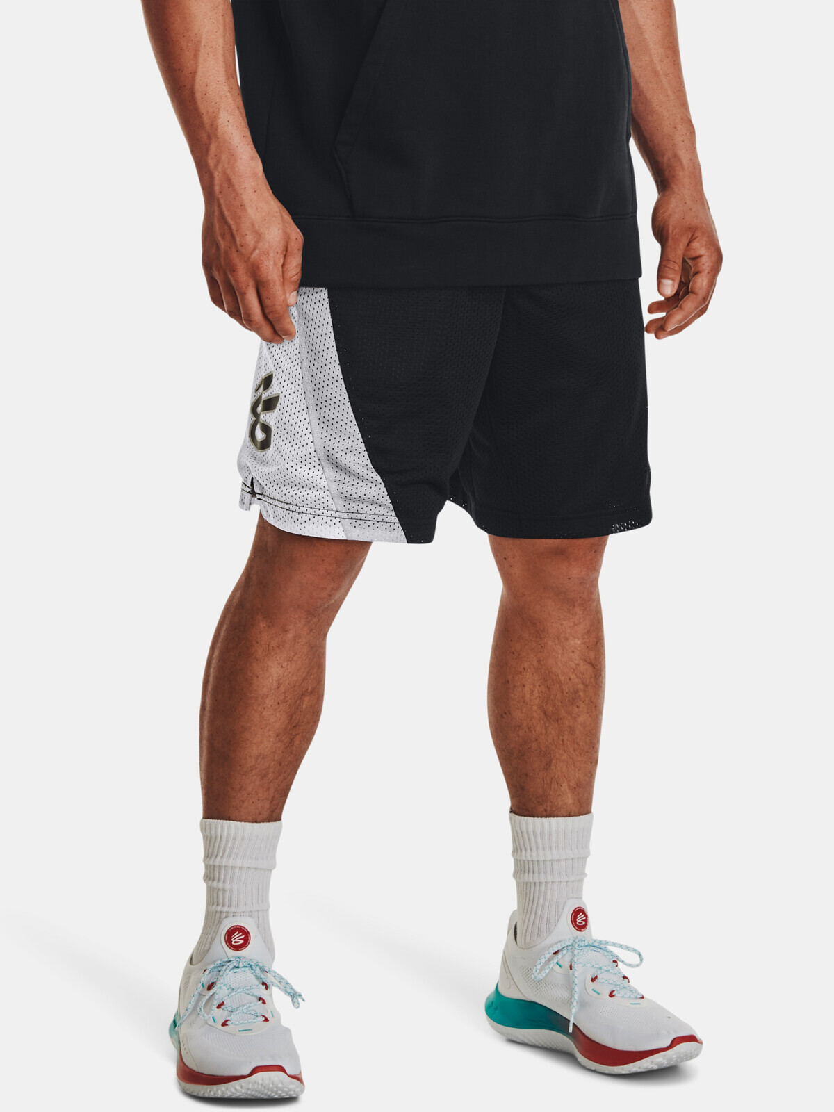 Bielo-čierne pánske šortky Under Armour Curry Splash 9'' Short