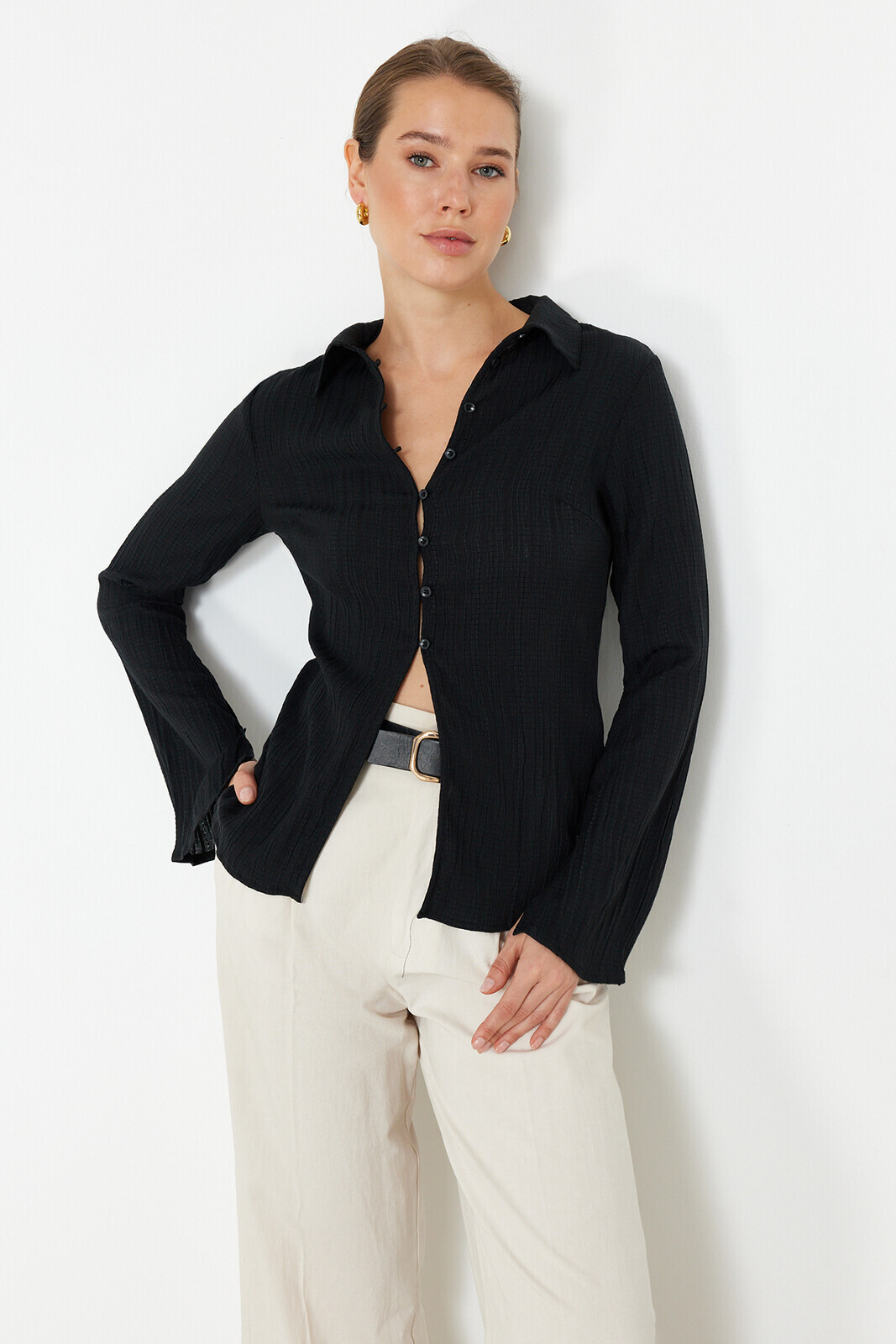 Trendyol Black Textured Fitted Woven Shirt