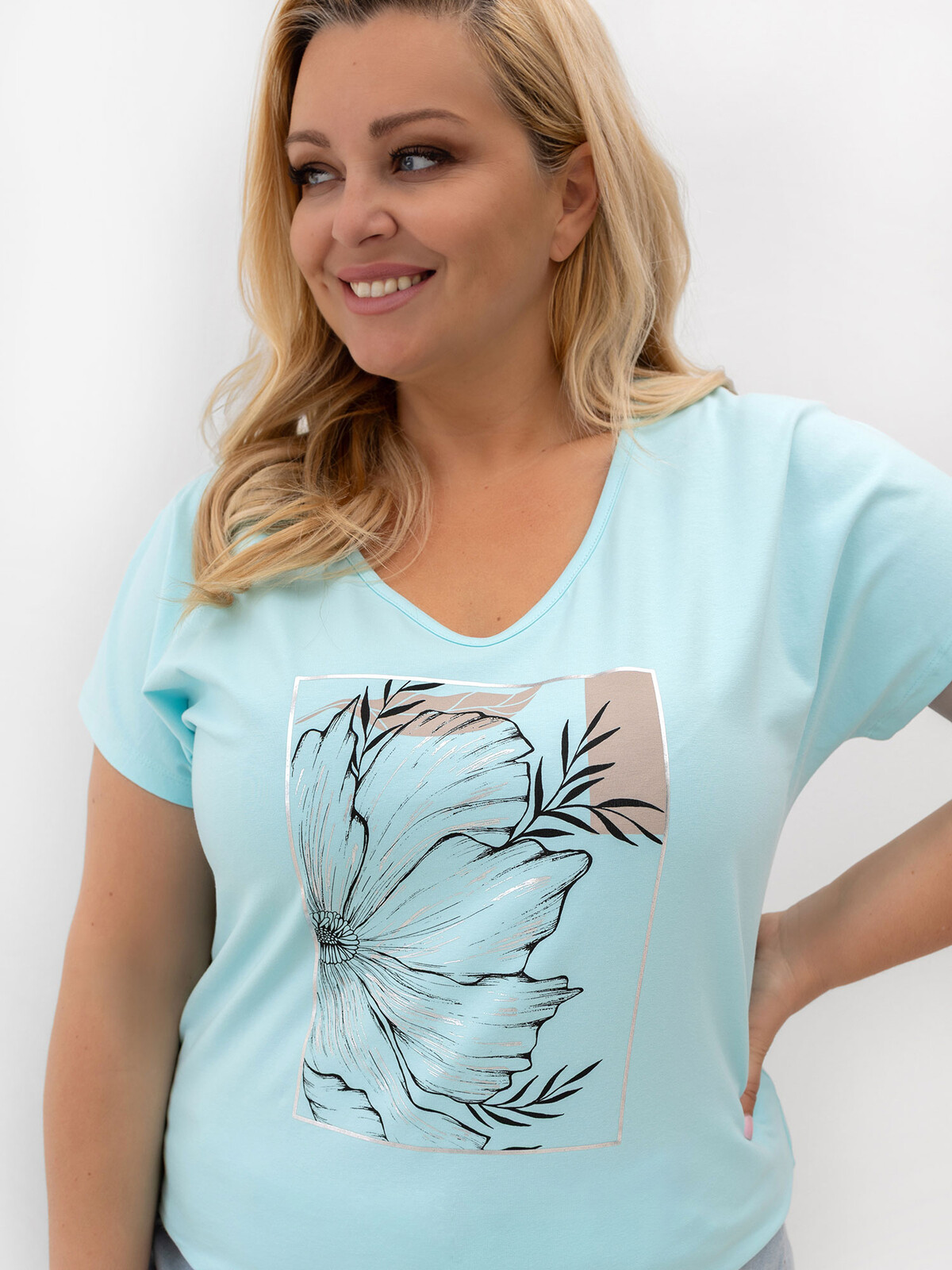 Mätový tričko s výstrihom do V, plus size