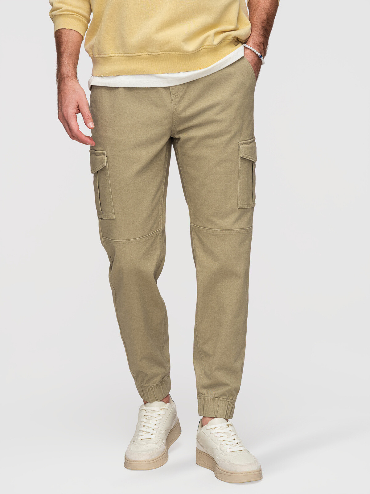 Ombre pánske JOGGERY nohavice s cargo vreckami - khaki