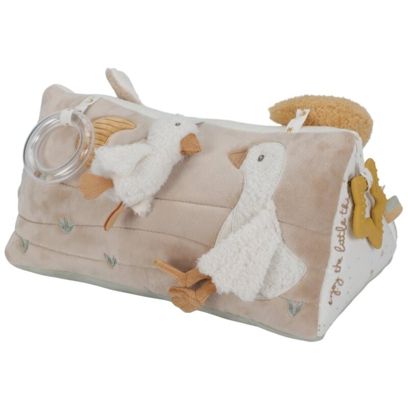 Little Dutch Newborn Naturals Activity Triangel interaktívna plyšová hračka pre deti od narodenia 1 ks