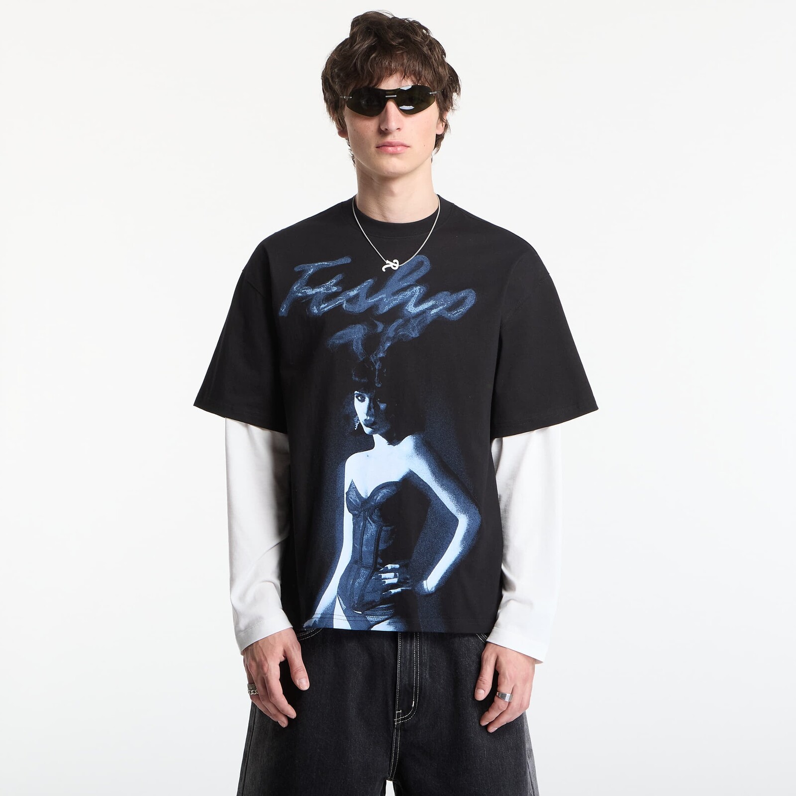 Tričko Playboy x FTSHP T-Shirt Smoking Girl UNISEX Black M