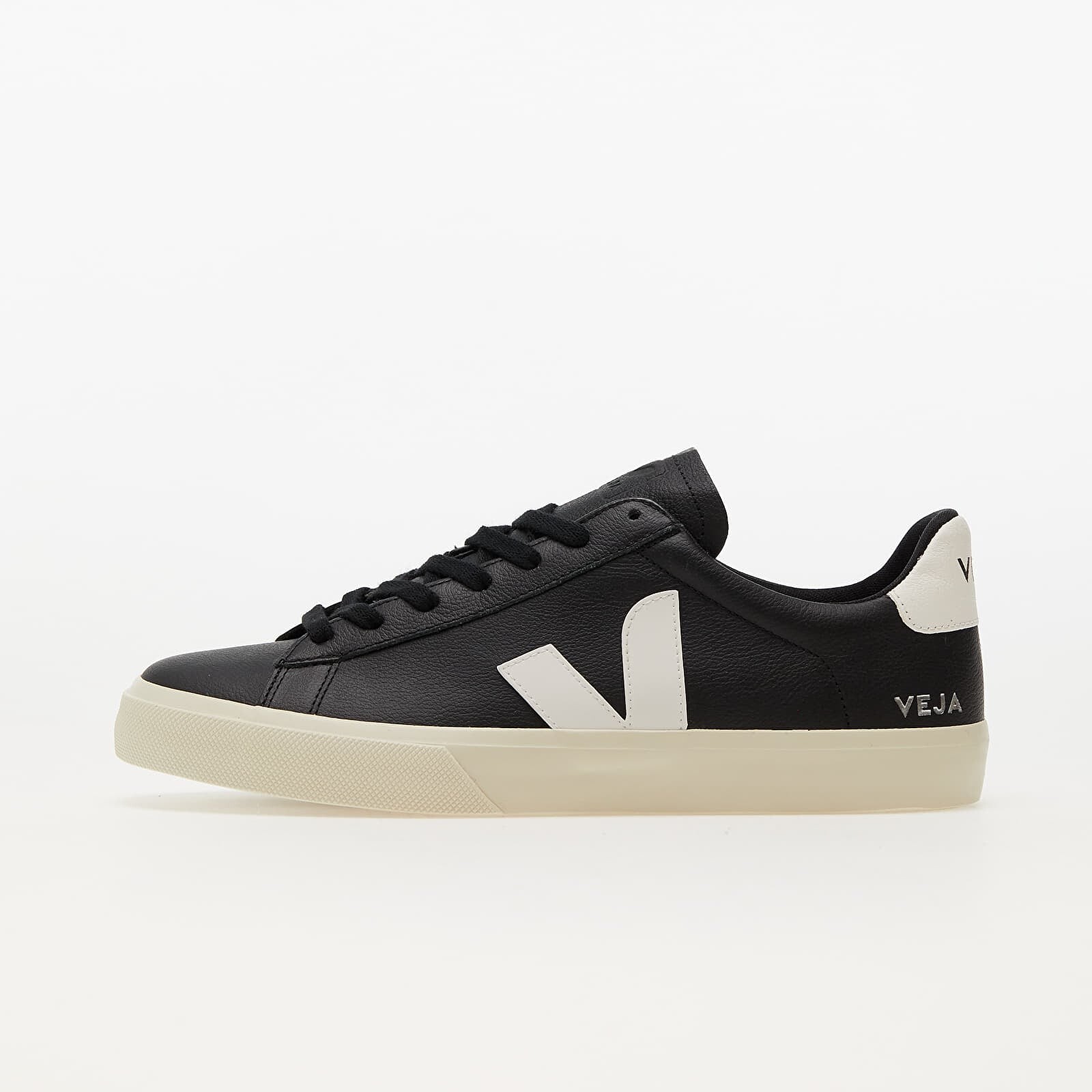 Tenisky Veja Campo Chromefree Black/ White EUR 45